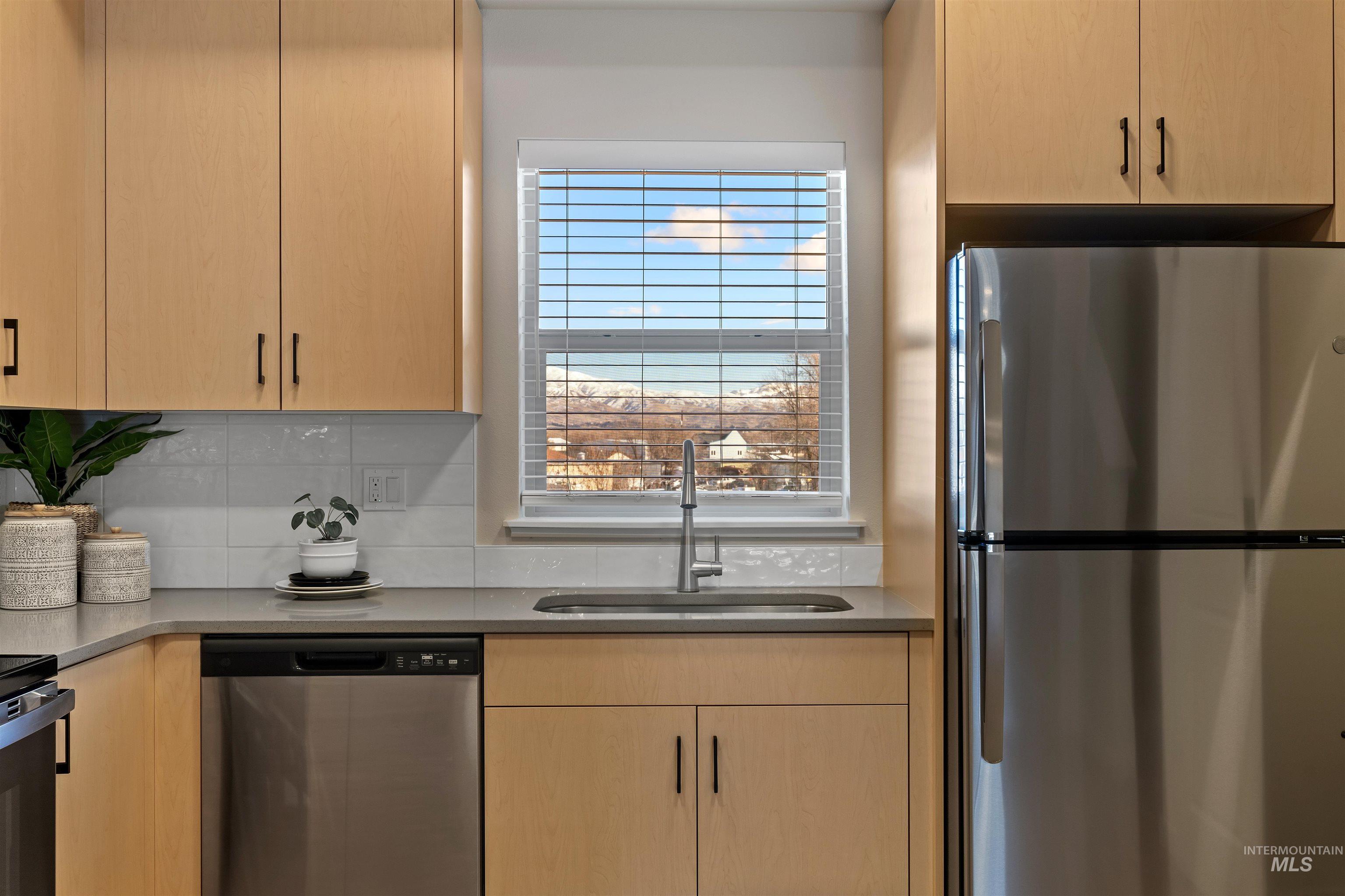 7427 W Swain Lane, Garden City, Idaho 83714, 2 Bedrooms, 2 Bathrooms, Residential For Sale, Price $399,900,MLS 98964875