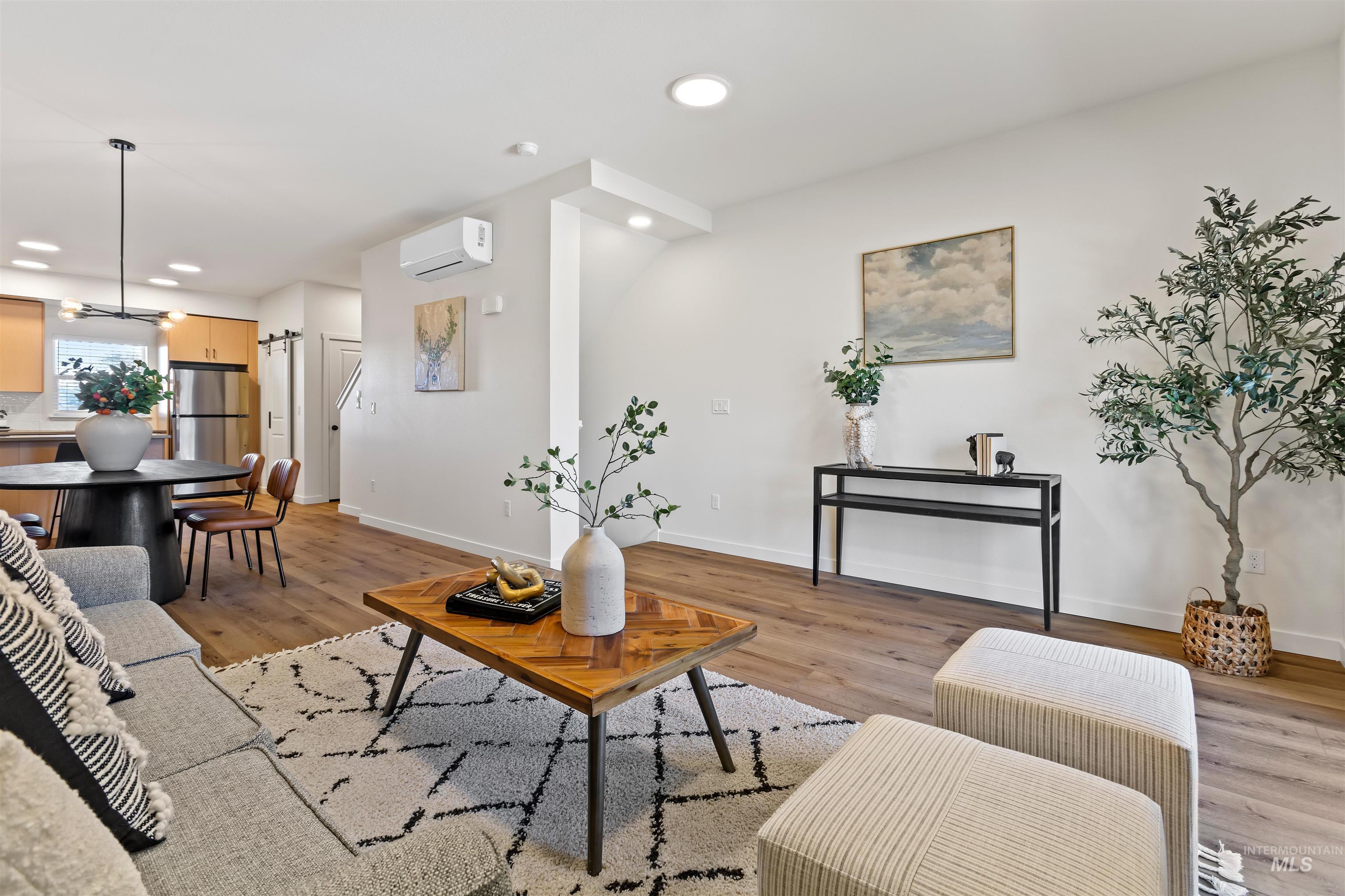 7427 W Swain Lane, Garden City, Idaho 83714, 2 Bedrooms, 2 Bathrooms, Residential For Sale, Price $399,900,MLS 98964875