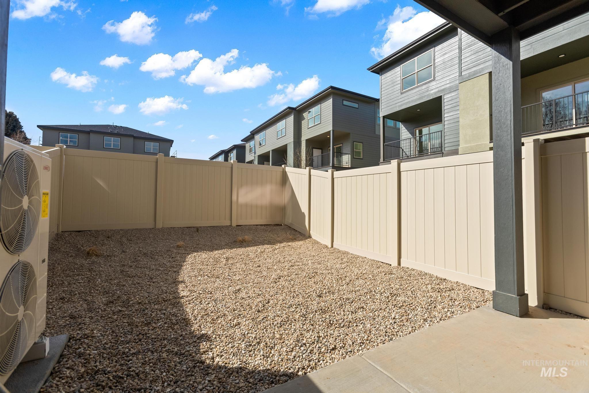 7427 W Swain Lane, Garden City, Idaho 83714, 2 Bedrooms, 2 Bathrooms, Residential For Sale, Price $399,900,MLS 98964875