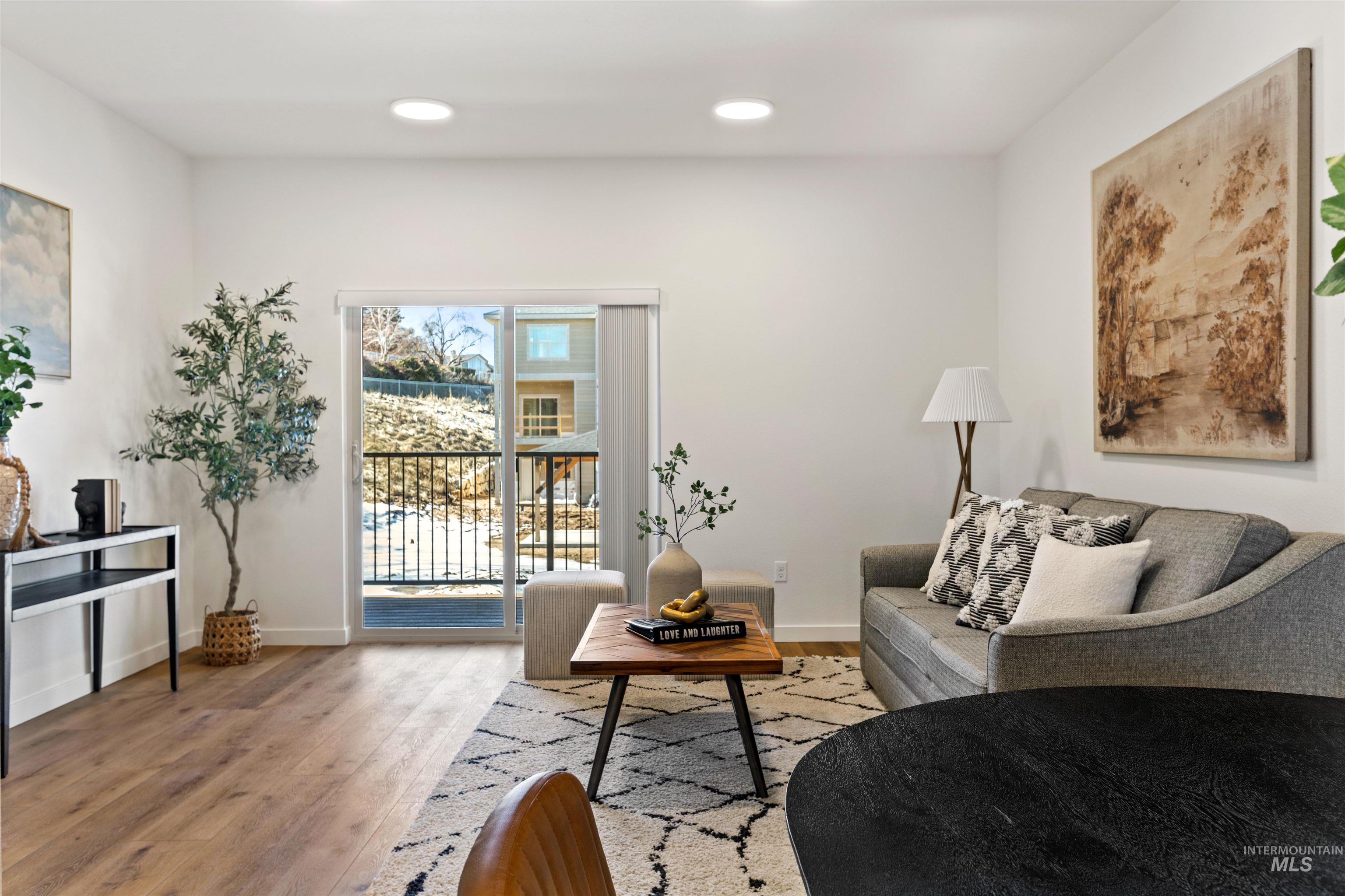 7427 W Swain Lane, Garden City, Idaho 83714, 2 Bedrooms, 2 Bathrooms, Residential For Sale, Price $399,900,MLS 98964875