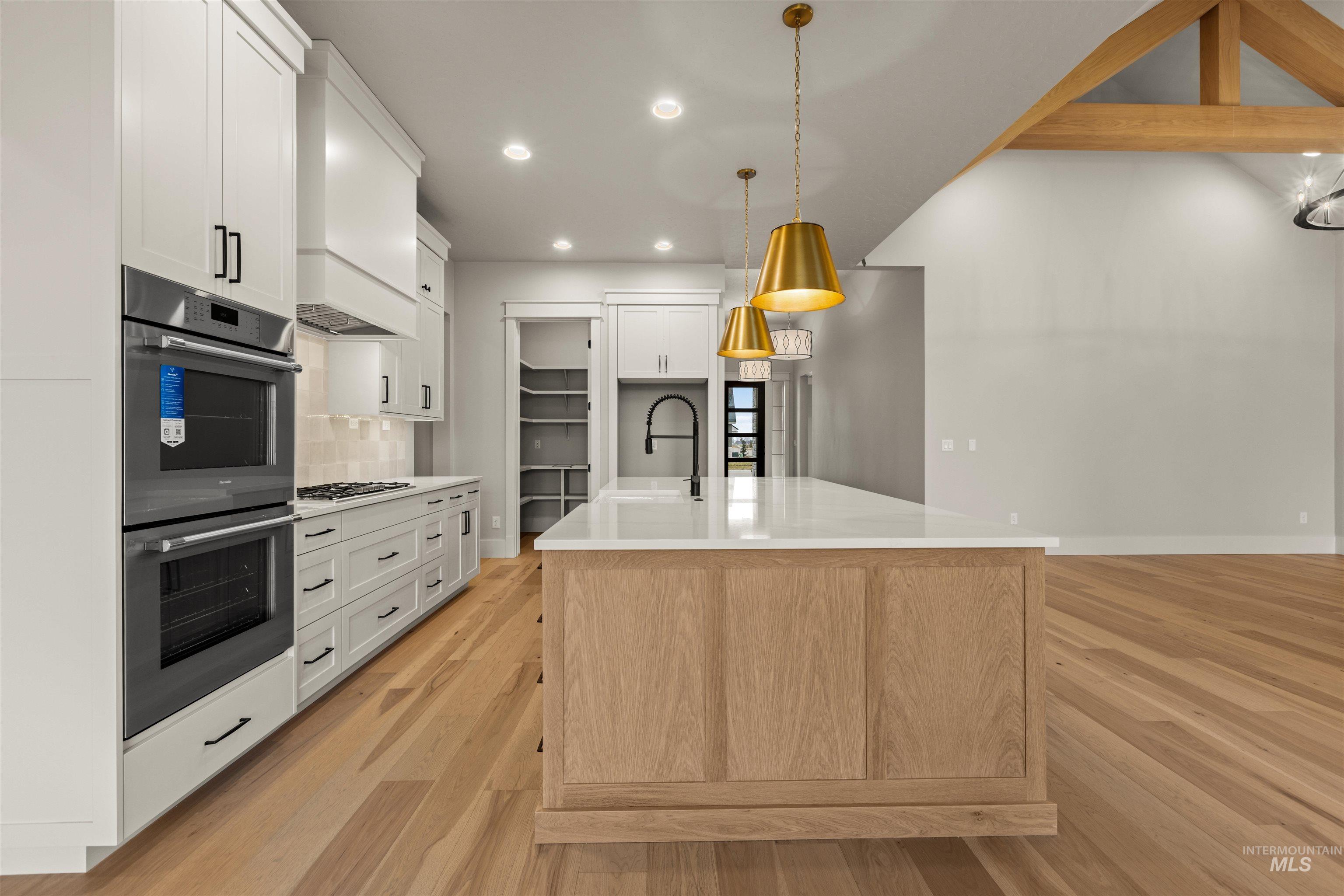 6844 S Messner Way, Meridian, Idaho 83642, 4 Bedrooms, 3.5 Bathrooms, Residential For Sale, Price $999,777,MLS 98964882