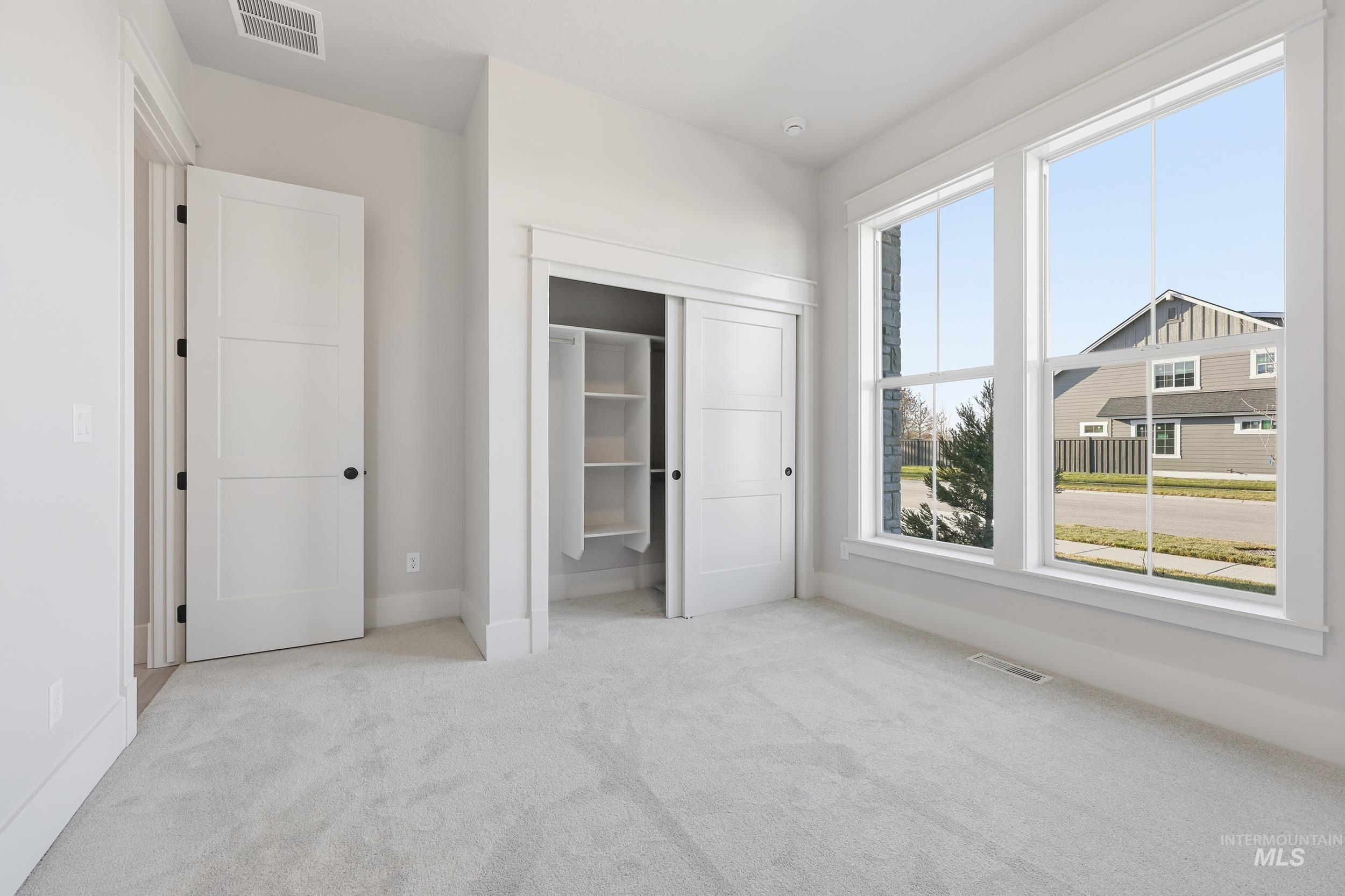 6844 S Messner Way, Meridian, Idaho 83642, 4 Bedrooms, 3.5 Bathrooms, Residential For Sale, Price $999,777,MLS 98964882