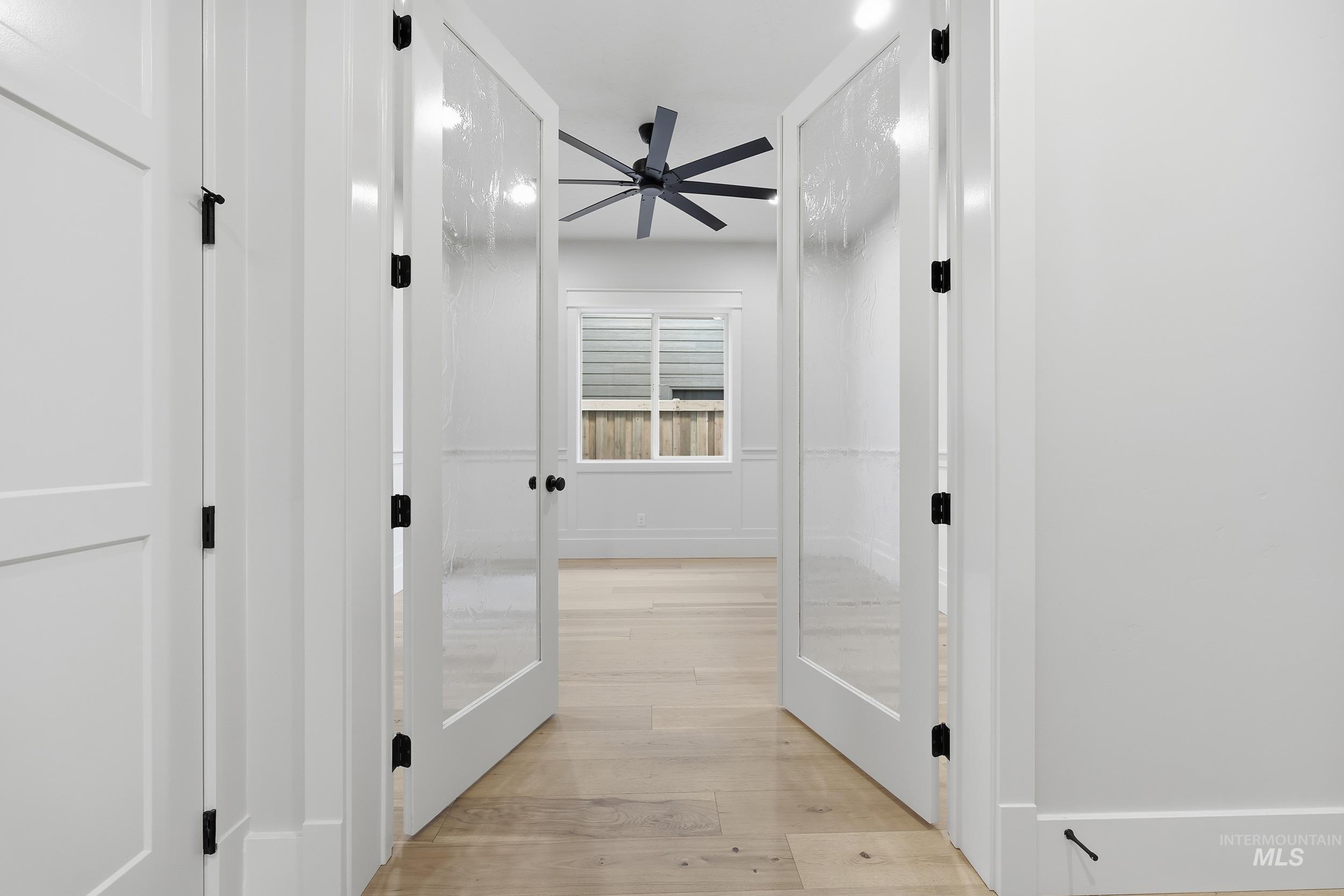 6844 S Messner Way, Meridian, Idaho 83642, 4 Bedrooms, 3.5 Bathrooms, Residential For Sale, Price $999,777,MLS 98964882