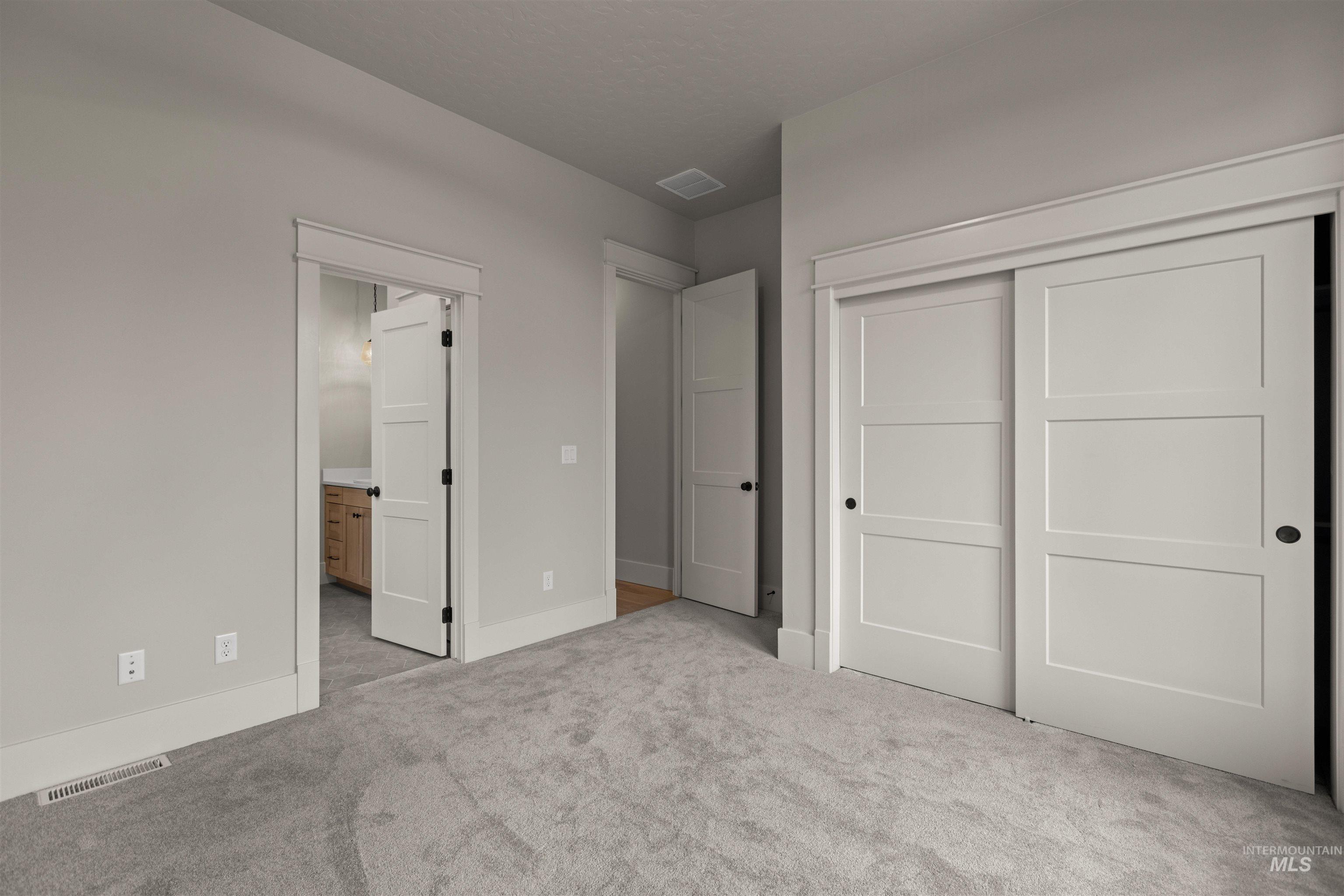 6844 S Messner Way, Meridian, Idaho 83642, 4 Bedrooms, 3.5 Bathrooms, Residential For Sale, Price $999,777,MLS 98964882