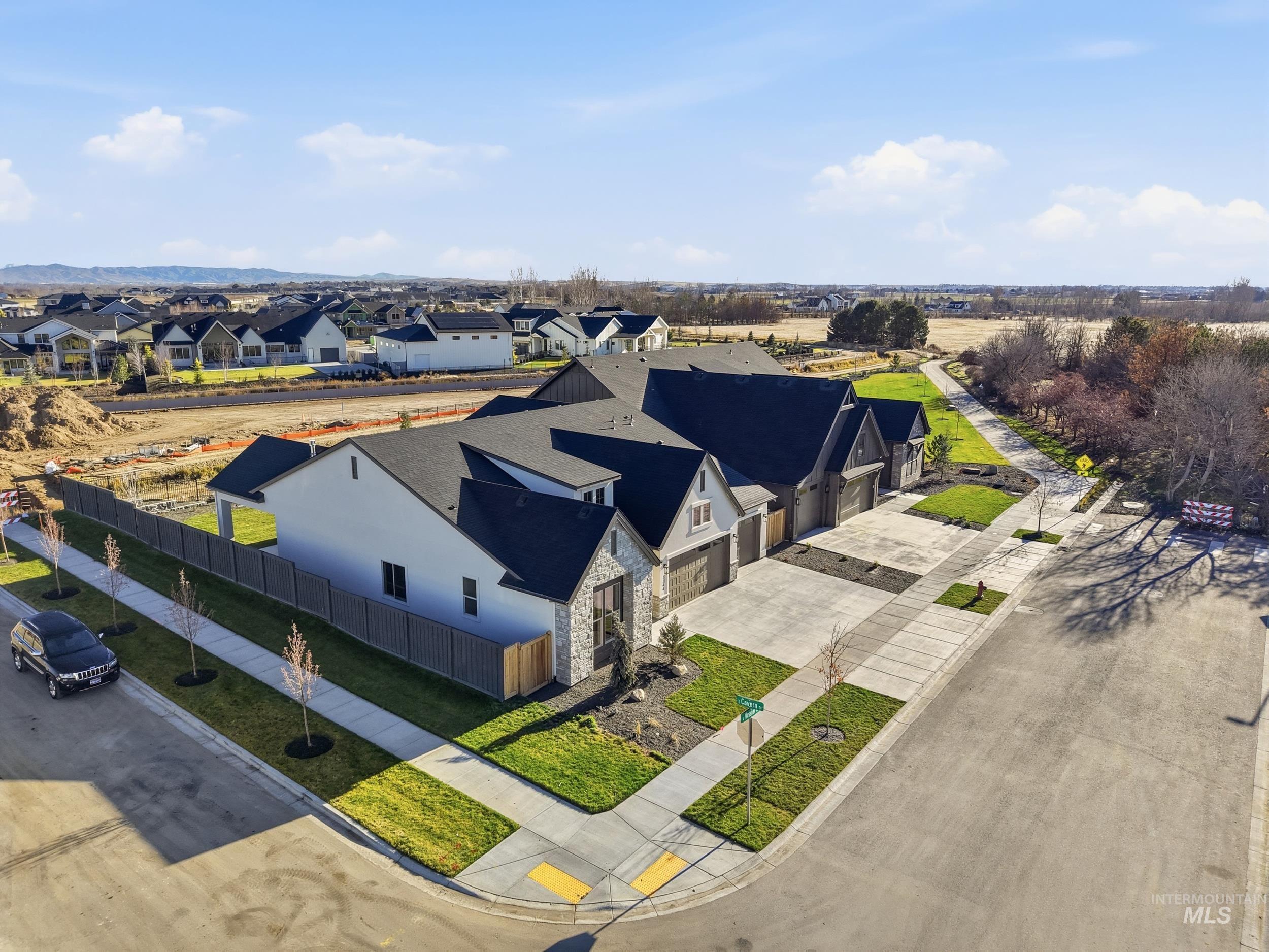 6844 S Messner Way, Meridian, Idaho 83642, 4 Bedrooms, 3.5 Bathrooms, Residential For Sale, Price $999,777,MLS 98964882