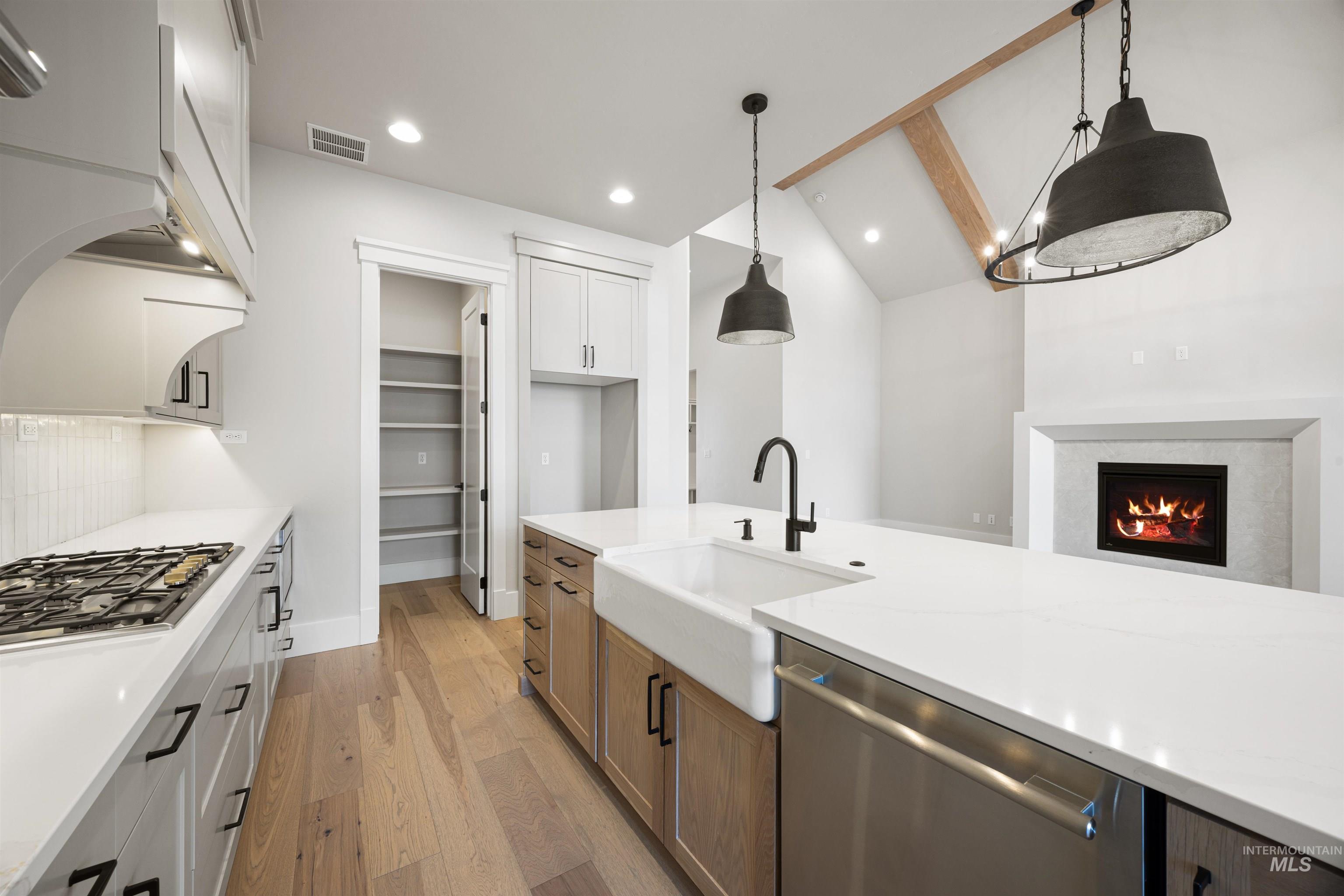 1048 E Escalation St, Meridian, Idaho 83642, 3 Bedrooms, 2.5 Bathrooms, Residential For Sale, Price $679,777, 98964883