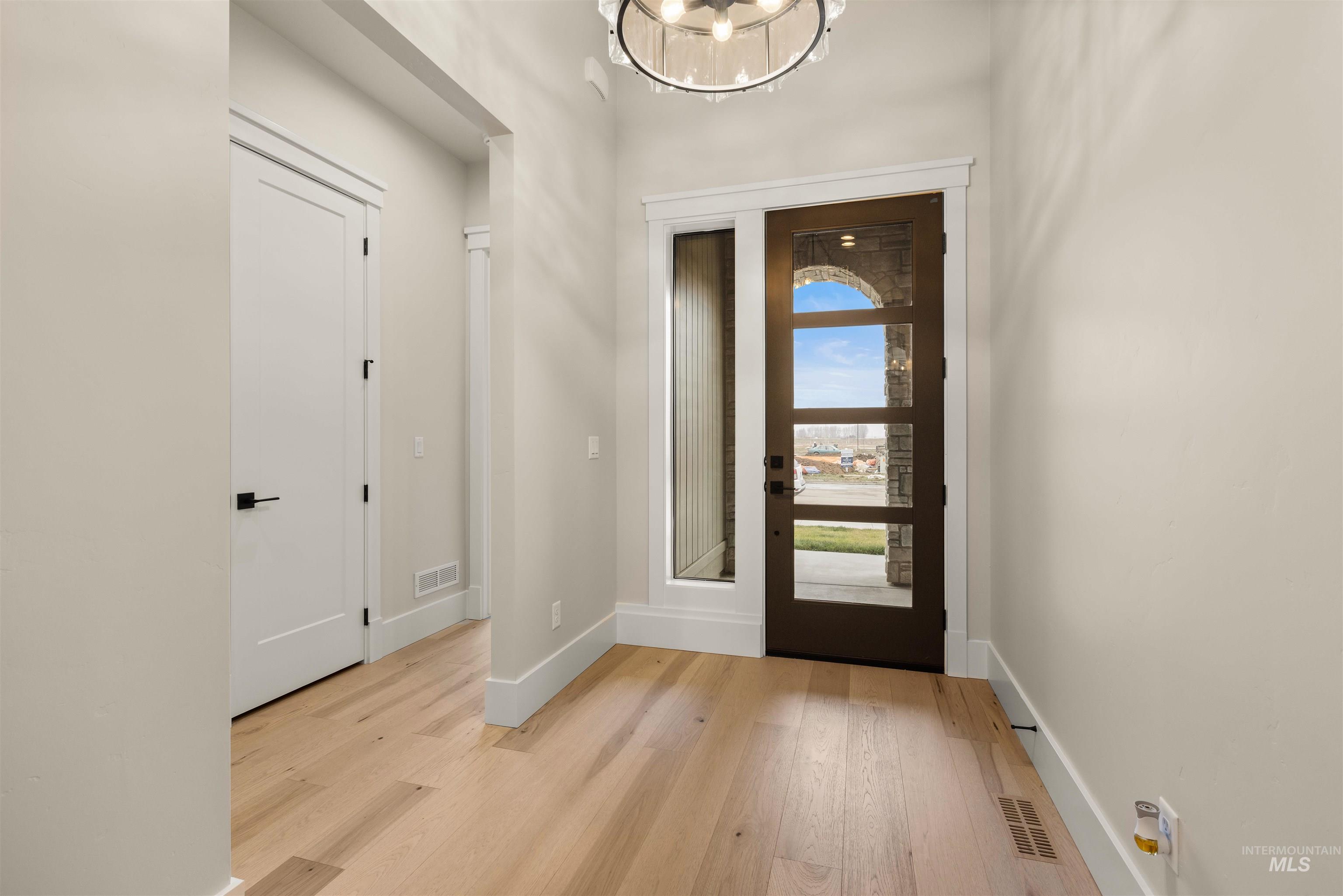 1048 E Escalation St, Meridian, Idaho 83642, 3 Bedrooms, 2.5 Bathrooms, Residential For Sale, Price $679,777,MLS 98964883