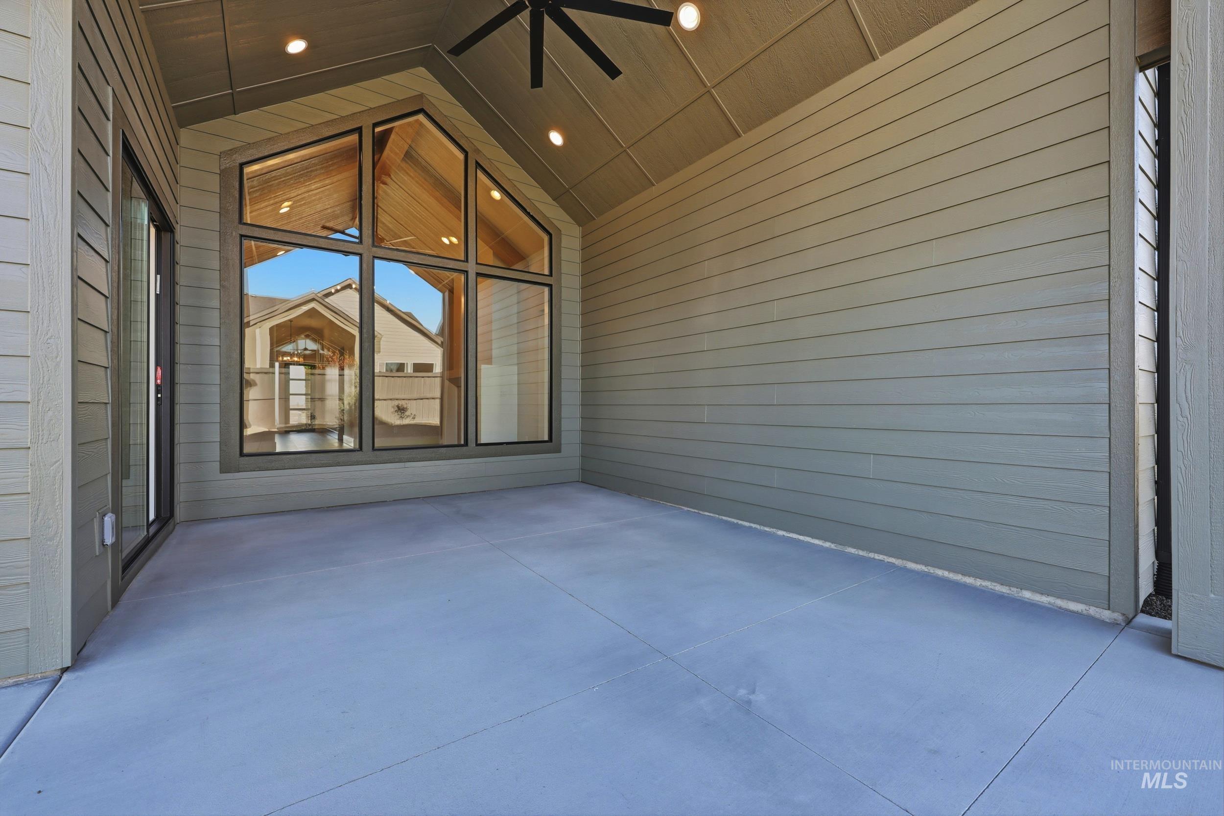 1048 E Escalation St, Meridian, Idaho 83642, 3 Bedrooms, 2.5 Bathrooms, Residential For Sale, Price $679,777,MLS 98964883