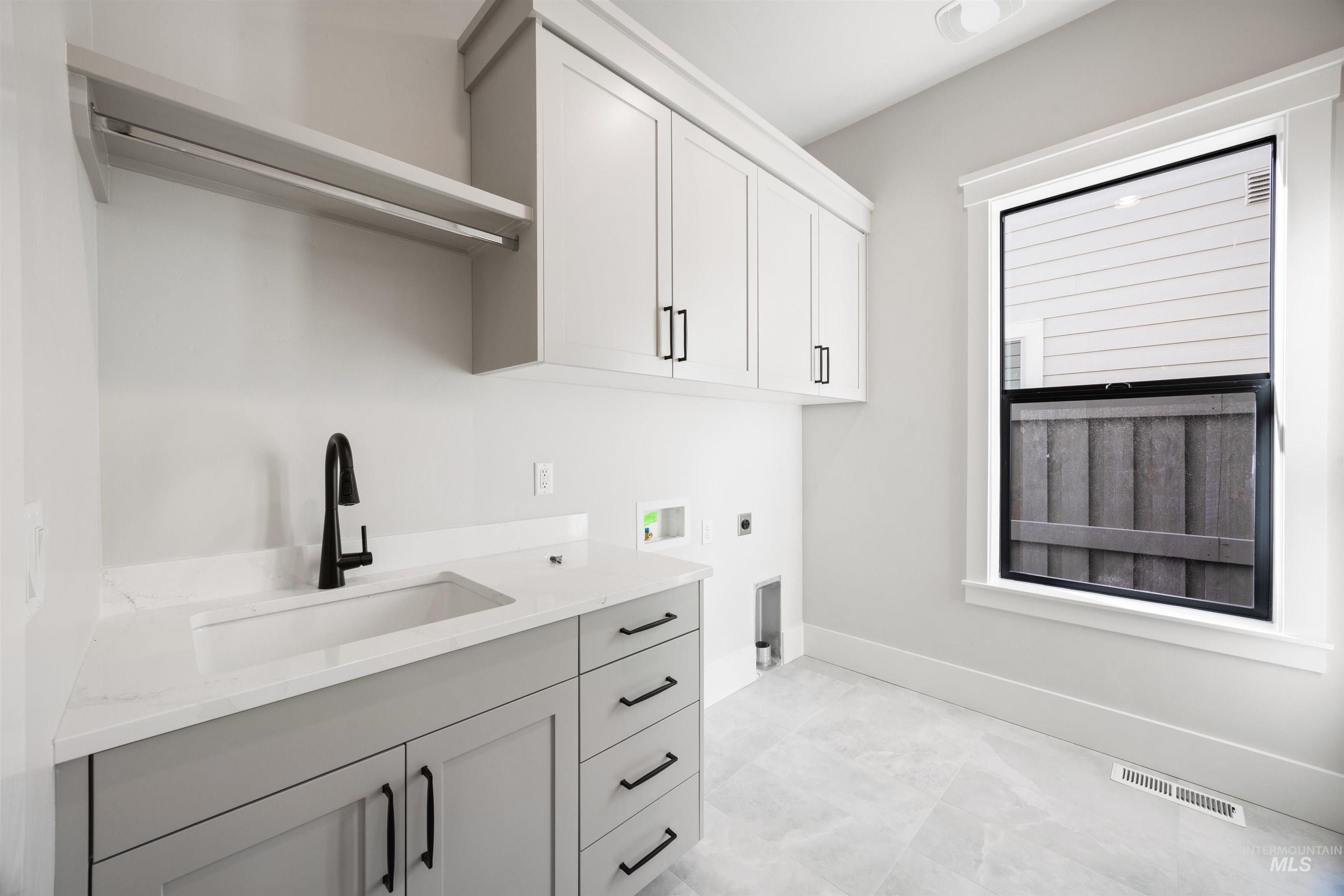 1048 E Escalation St, Meridian, Idaho 83642, 3 Bedrooms, 2.5 Bathrooms, Residential For Sale, Price $679,777, 98964883