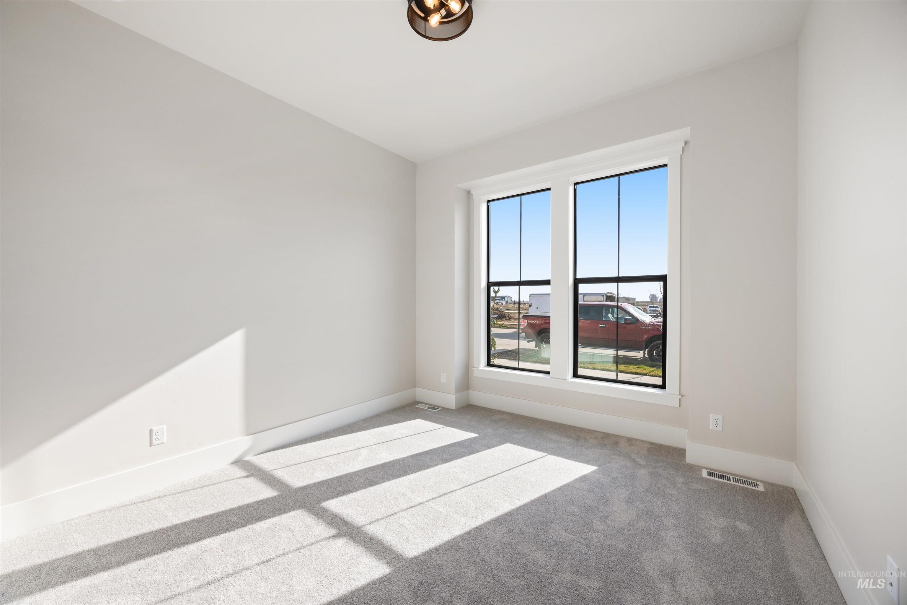 1048 E Escalation St, Meridian, Idaho 83642, 3 Bedrooms, 2.5 Bathrooms, Residential For Sale, Price $679,777, 98964883