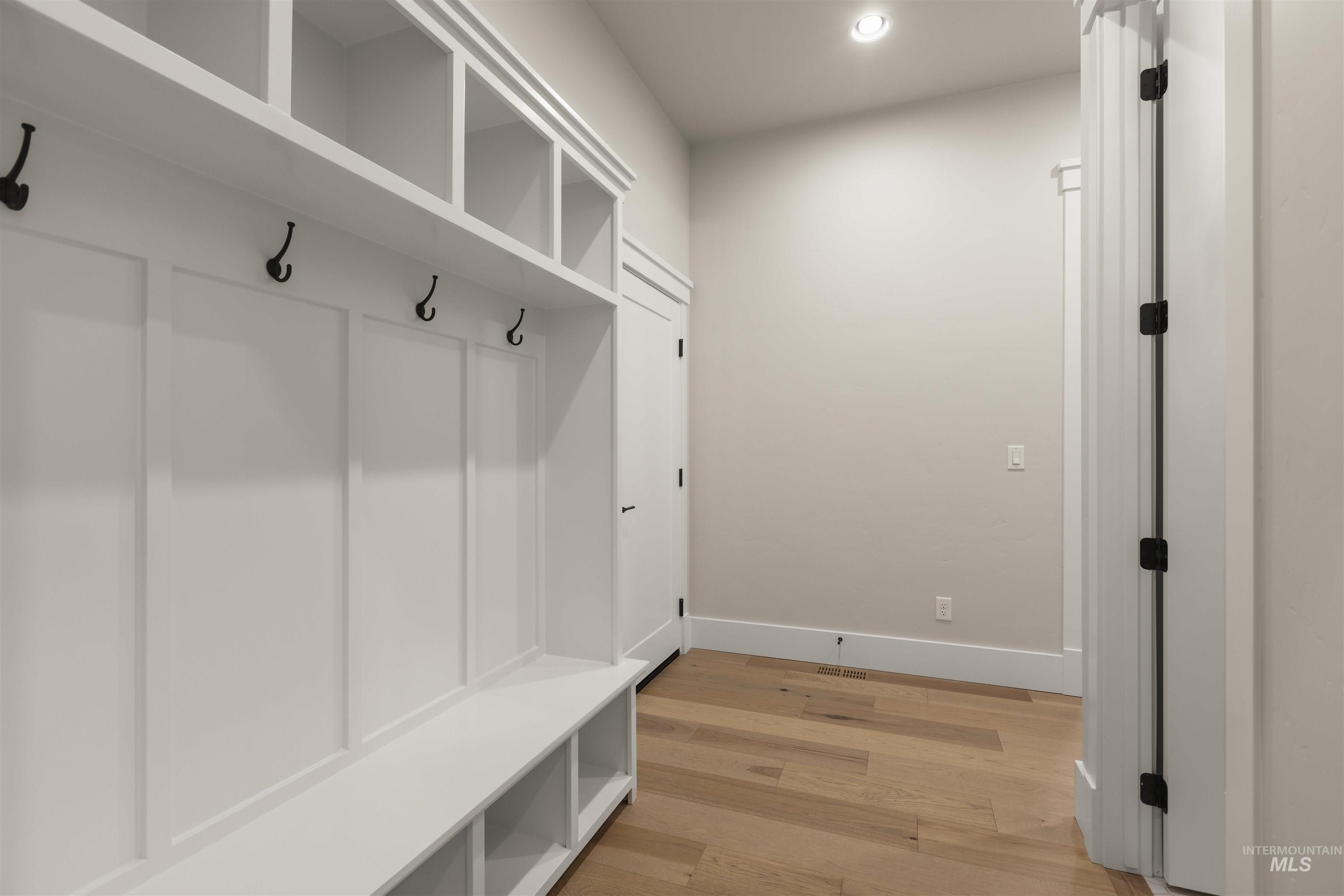 1048 E Escalation St, Meridian, Idaho 83642, 3 Bedrooms, 2.5 Bathrooms, Residential For Sale, Price $679,777,MLS 98964883