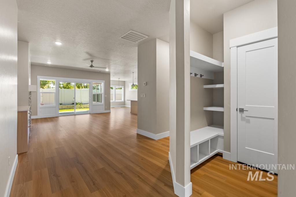 1807 E Grayson, Meridian, Idaho 83642, 3 Bedrooms, 2 Bathrooms, Residential For Sale, Price $509,900,MLS 98964890