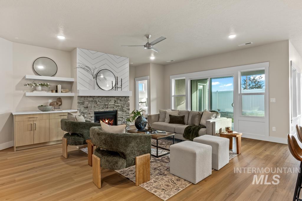 1807 E Grayson, Meridian, Idaho 83642, 3 Bedrooms, 2 Bathrooms, Residential For Sale, Price $514,900, 98964890