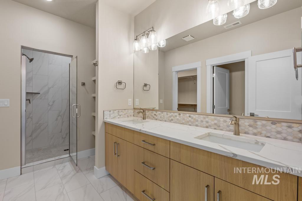 1807 E Grayson, Meridian, Idaho 83642, 3 Bedrooms, 2 Bathrooms, Residential For Sale, Price $509,900,MLS 98964890