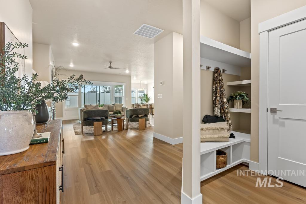 1807 E Grayson, Meridian, Idaho 83642, 3 Bedrooms, 2 Bathrooms, Residential For Sale, Price $514,900, 98964890