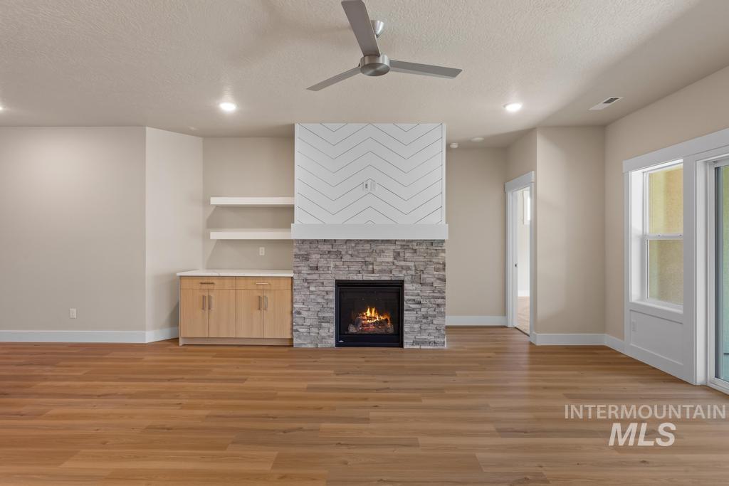 1807 E Grayson, Meridian, Idaho 83642, 3 Bedrooms, 2 Bathrooms, Residential For Sale, Price $509,900,MLS 98964890