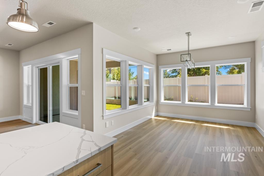 1807 E Grayson, Meridian, Idaho 83642, 3 Bedrooms, 2 Bathrooms, Residential For Sale, Price $509,900,MLS 98964890