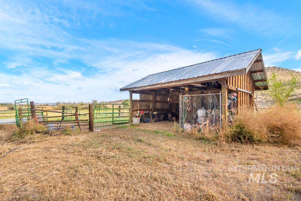 1780 Sand Hollow Rd, Vale, Oregon 97918, 3 Bedrooms, 2 Bathrooms, Residential For Sale, Price $455,000,MLS 98964916
