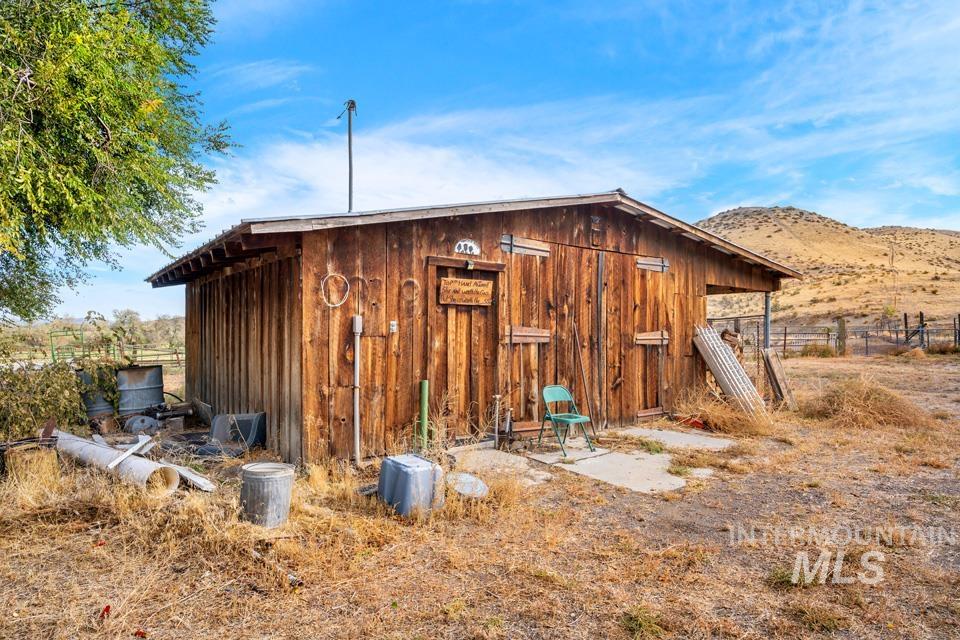 1780 Sand Hollow Rd, Vale, Oregon 97918, 3 Bedrooms, 2 Bathrooms, Residential For Sale, Price $455,000,MLS 98964916