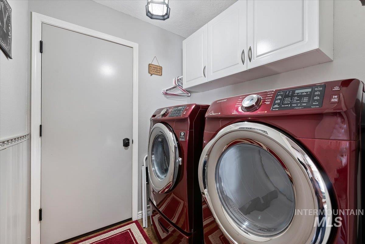 1031 W Gold Street, Kuna, Idaho 83634, 3 Bedrooms, 2 Bathrooms, Residential For Sale, Price $384,000,MLS 98964970