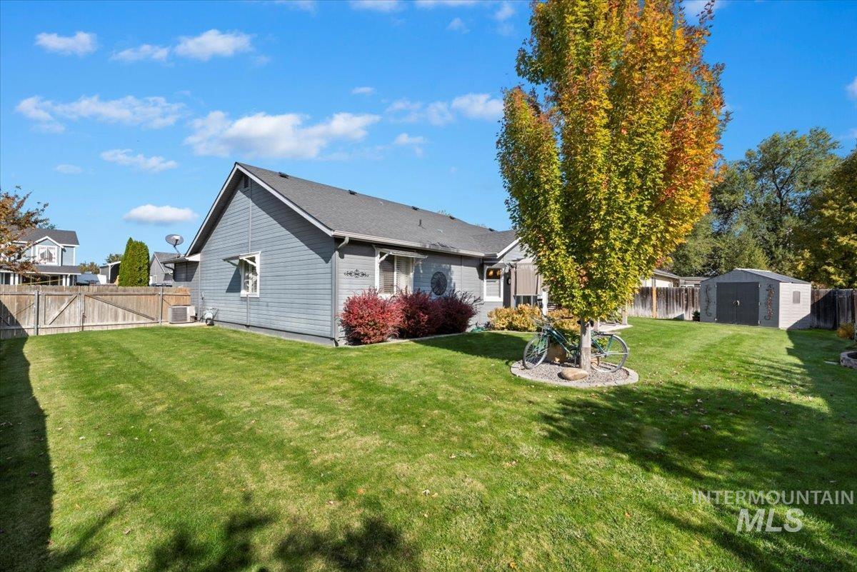 1031 W Gold Street, Kuna, Idaho 83634, 3 Bedrooms, 2 Bathrooms, Residential For Sale, Price $384,000,MLS 98964970