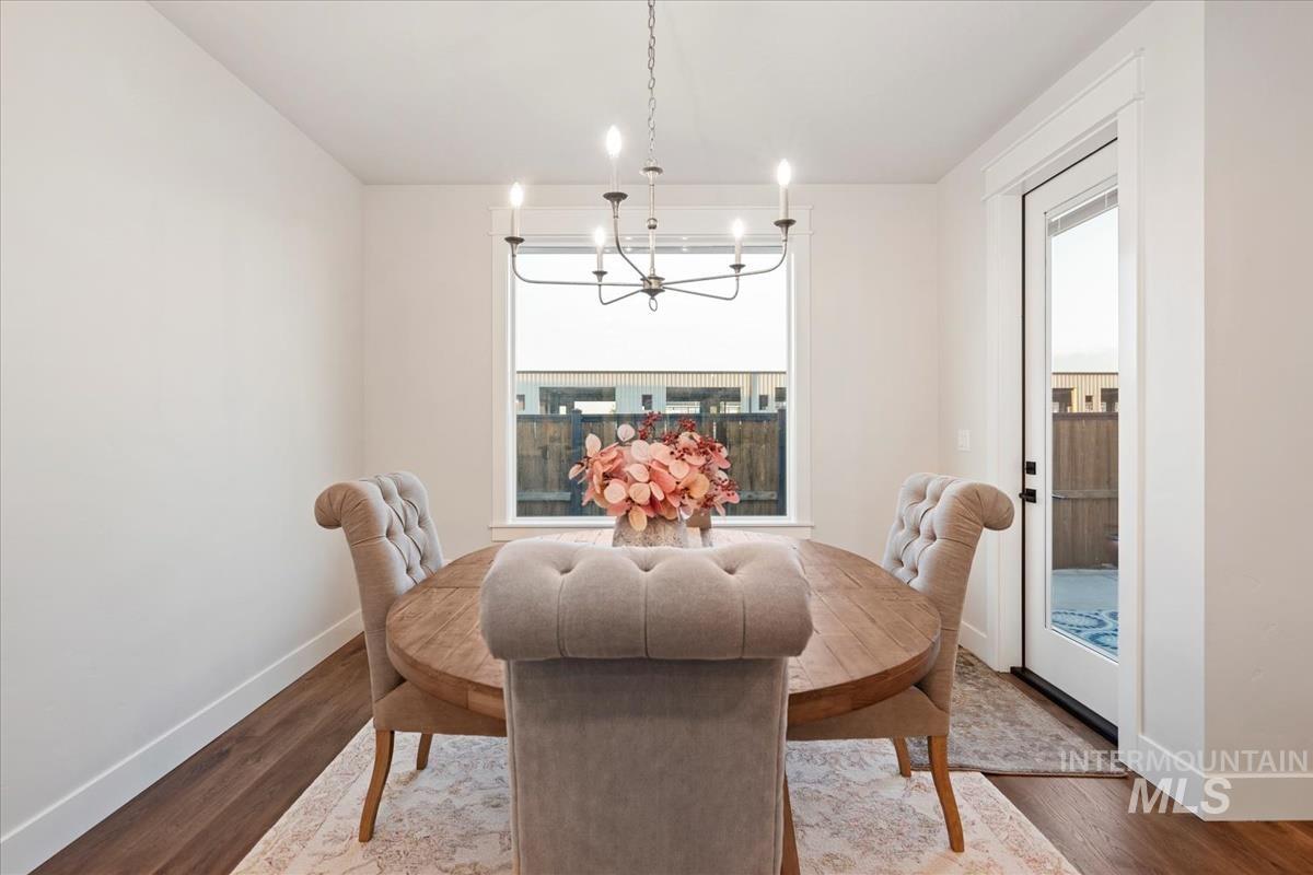 8416 W Meltwater Ln, Eagle, Idaho 83616, 3 Bedrooms, 2 Bathrooms, Residential For Sale, Price $599,990,MLS 98964971