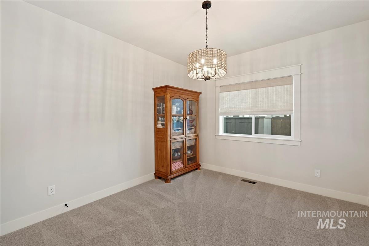 8416 W Meltwater Ln, Eagle, Idaho 83616, 3 Bedrooms, 2 Bathrooms, Residential For Sale, Price $599,990,MLS 98964971