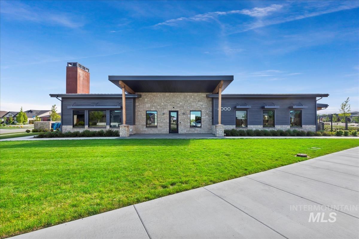 8416 W Meltwater Ln, Eagle, Idaho 83616, 3 Bedrooms, 2 Bathrooms, Residential For Sale, Price $599,990,MLS 98964971