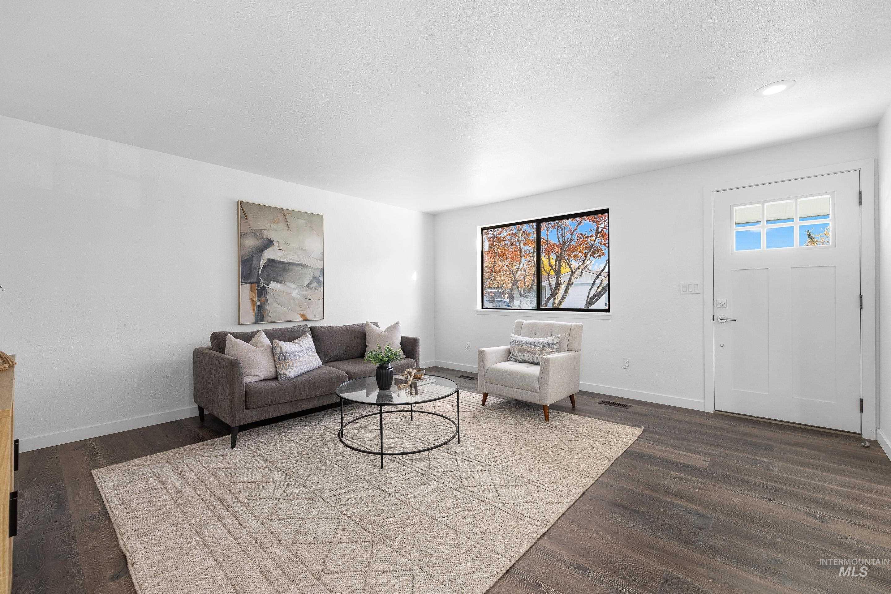 323 S Harlan Pl, Eagle, Idaho 83616, 3 Bedrooms, 2 Bathrooms, Residential For Sale, Price $465,000,MLS 98964996