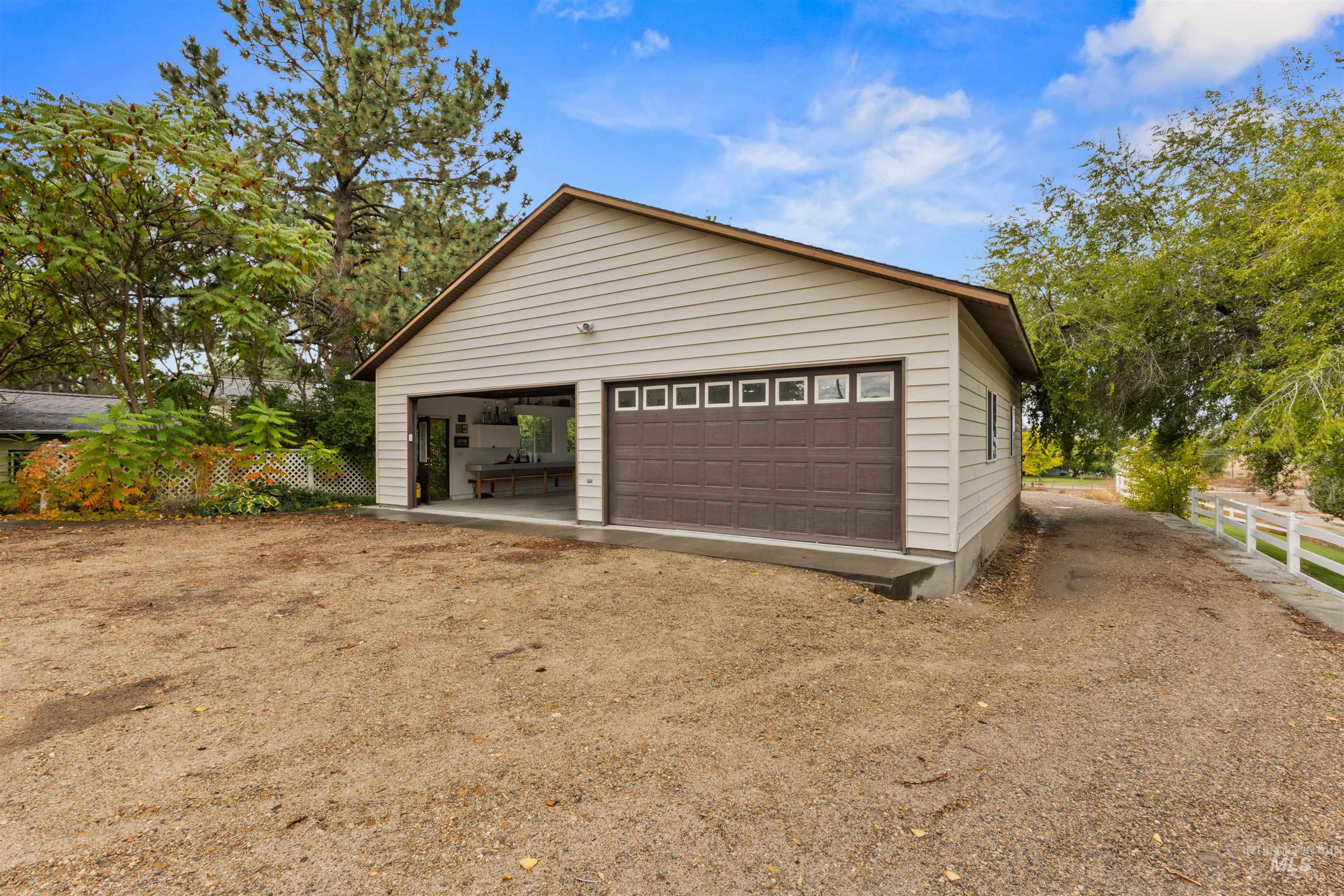 9948 Ash Lane, Payette, Idaho 83661, 4 Bedrooms, 2 Bathrooms, Residential For Sale, Price $650,000,MLS 98965014