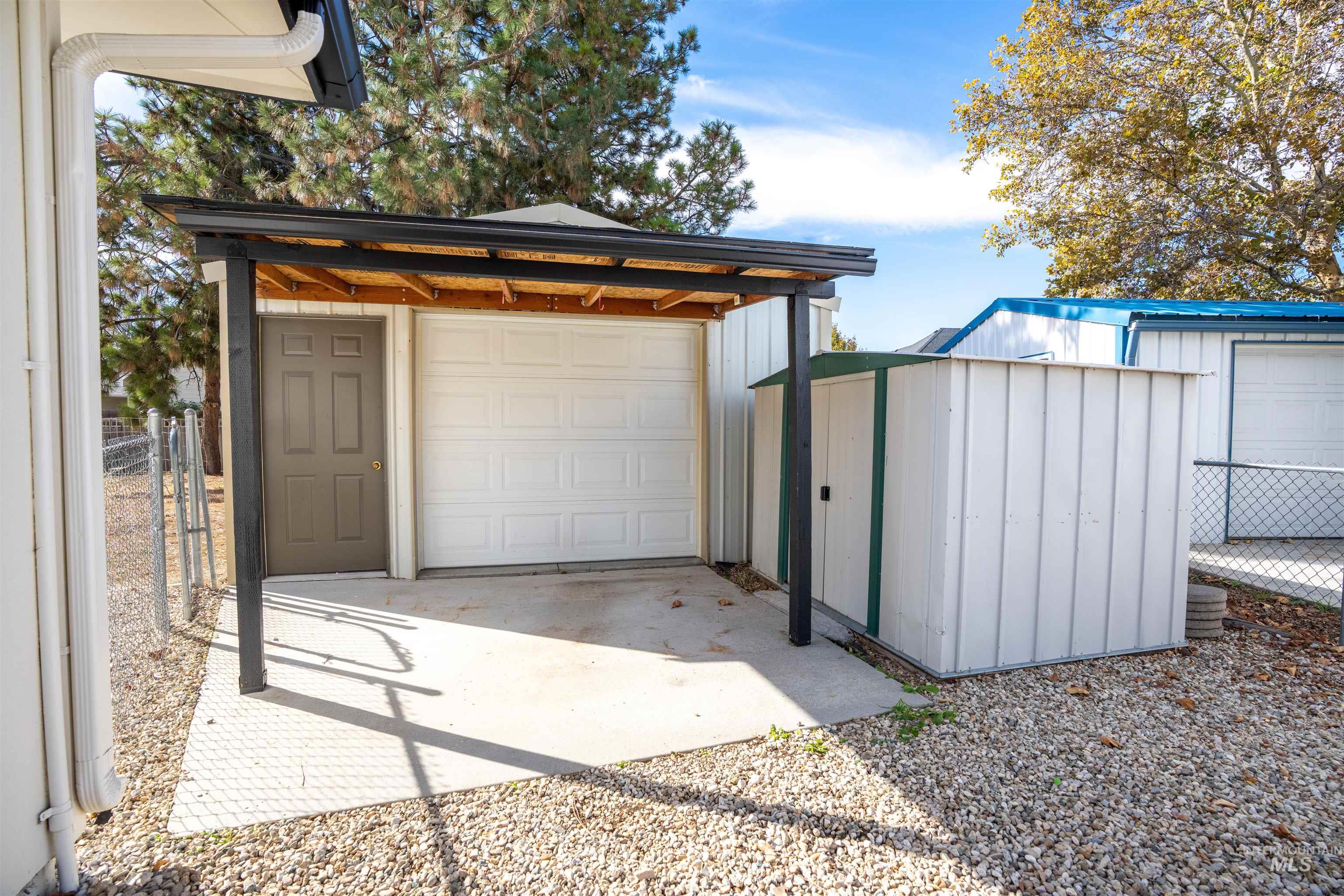 4667 S Shawnee Way, Boise, Idaho 83709, 3 Bedrooms, 2 Bathrooms, Residential For Sale, Price $575,000,MLS 98965026