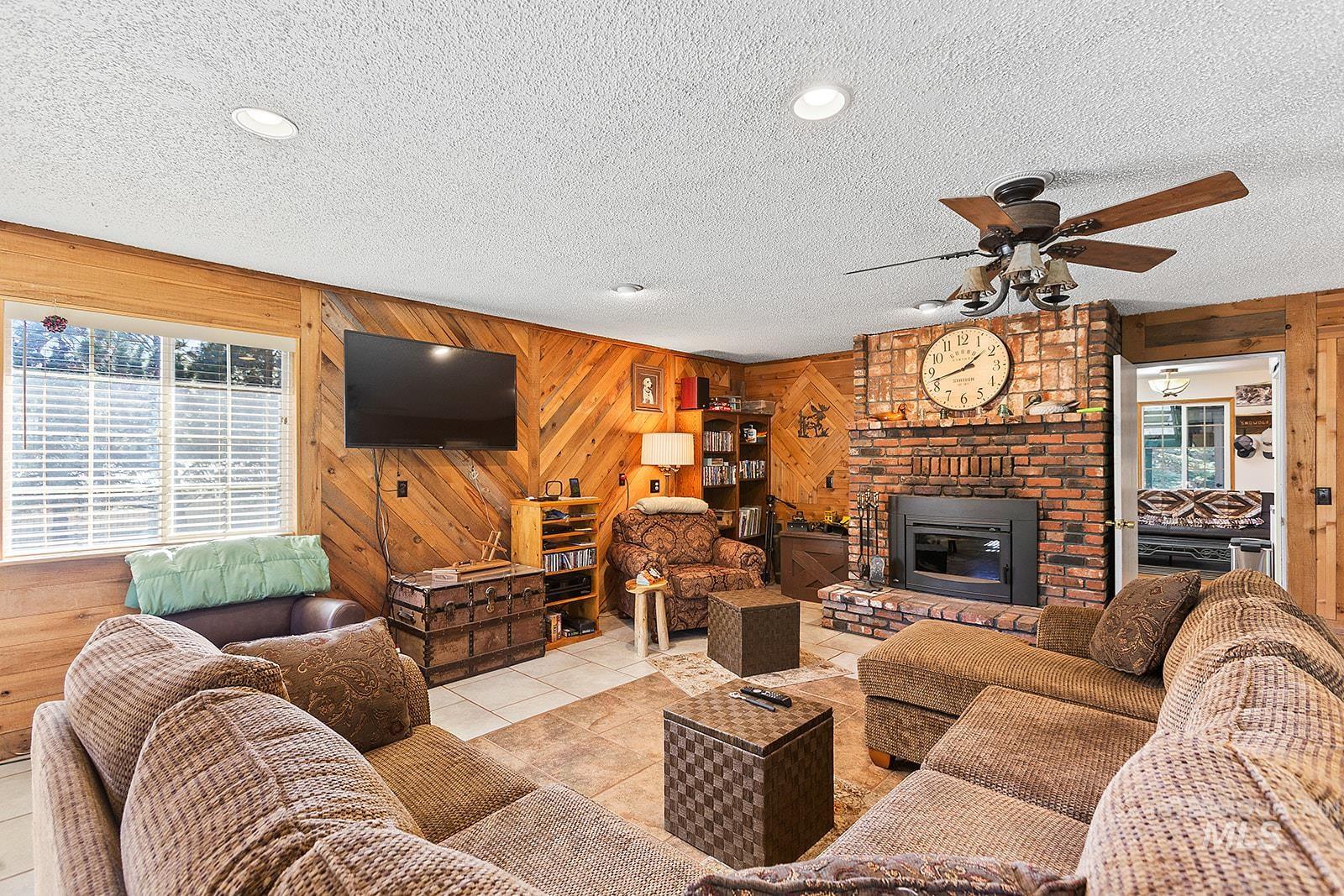 25314 Soldiers Meadow Road, Winchester, Idaho 83555, 2 Bedrooms, 2 Bathrooms, Residential For Sale, Price $539,500,MLS 98965031