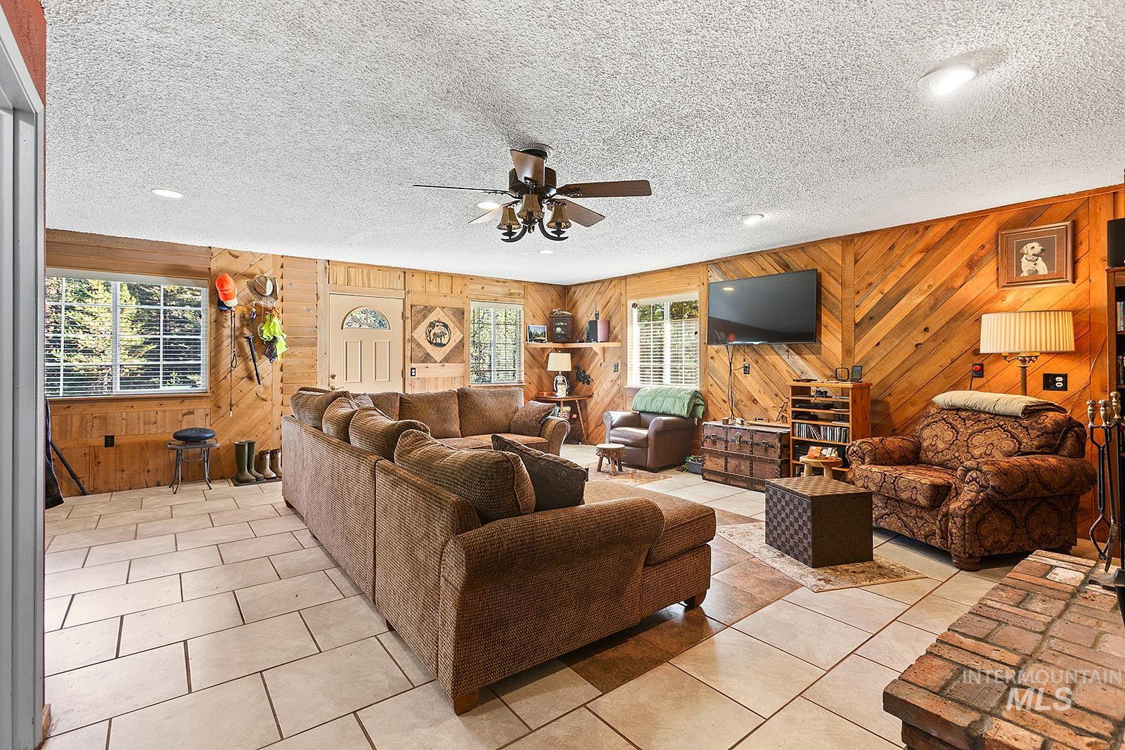 25314 Soldiers Meadow Road, Winchester, Idaho 83555, 2 Bedrooms, 2 Bathrooms, Residential For Sale, Price $539,500,MLS 98965031