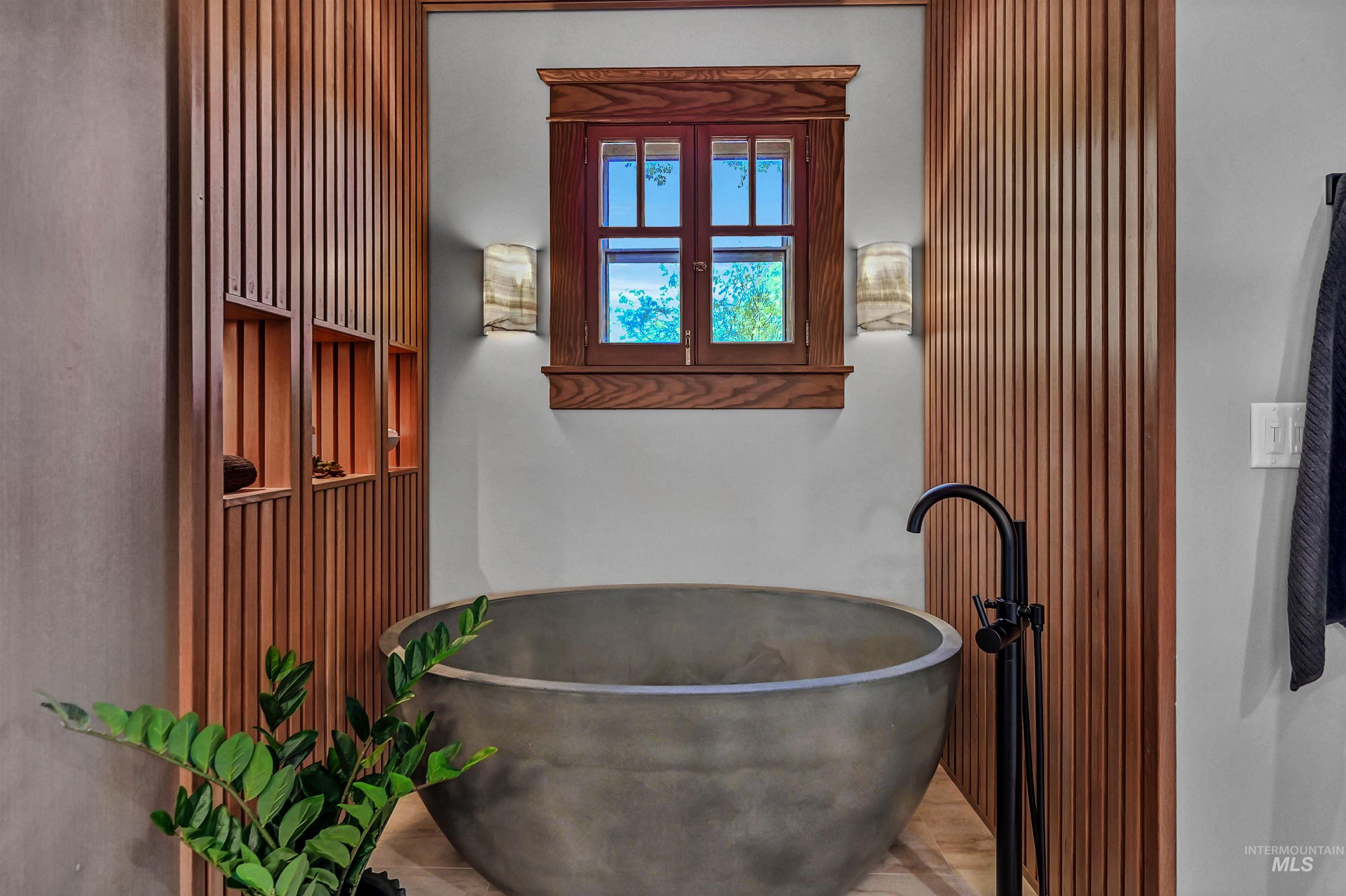 1019 N 9Th St, Boise, Idaho 83702-4232, 4 Bedrooms, 2.5 Bathrooms, Residential For Sale, Price $2,400,000,MLS 98965033