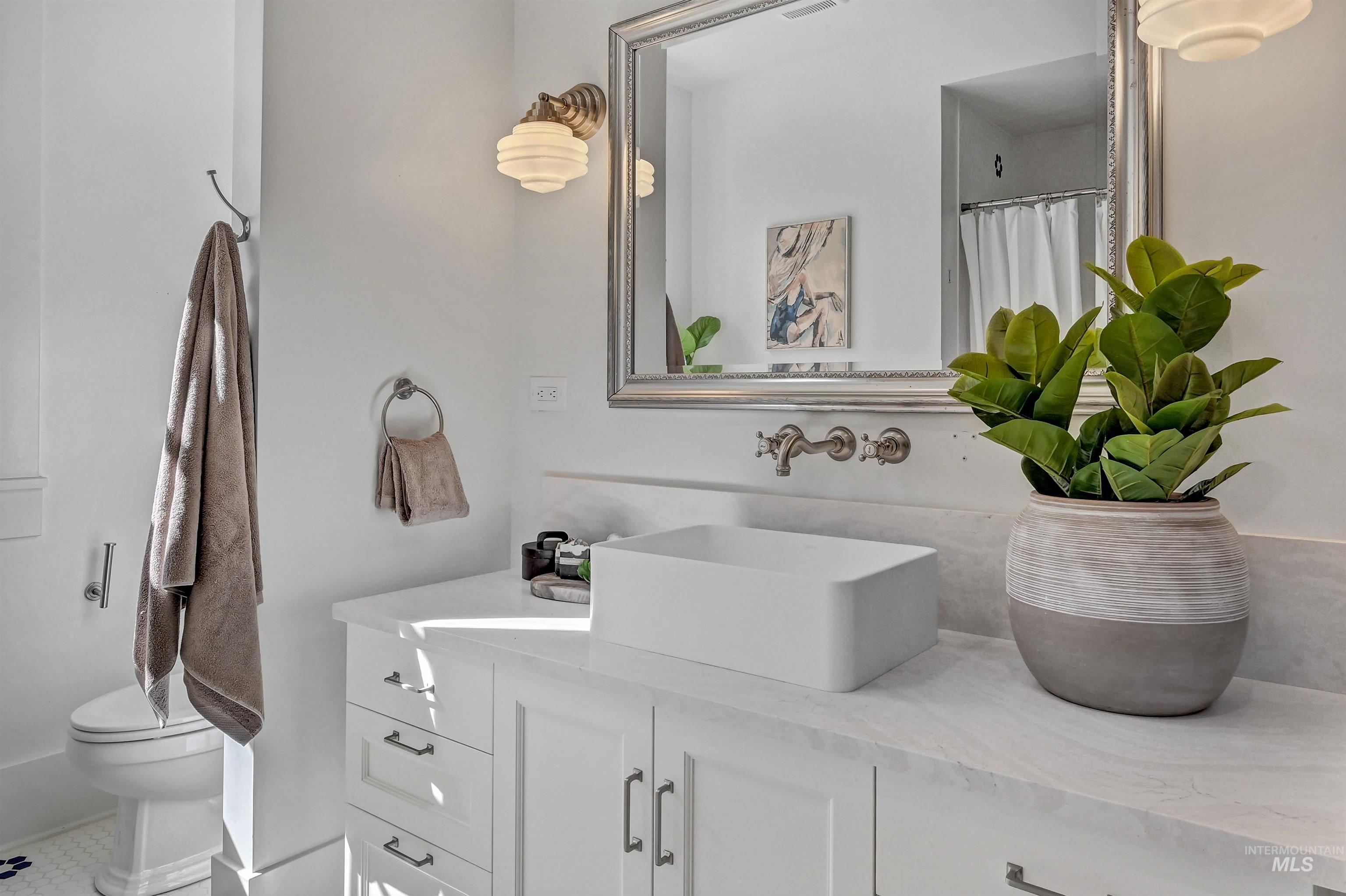 1019 N 9Th St, Boise, Idaho 83702-4232, 4 Bedrooms, 2.5 Bathrooms, Residential For Sale, Price $2,400,000,MLS 98965033