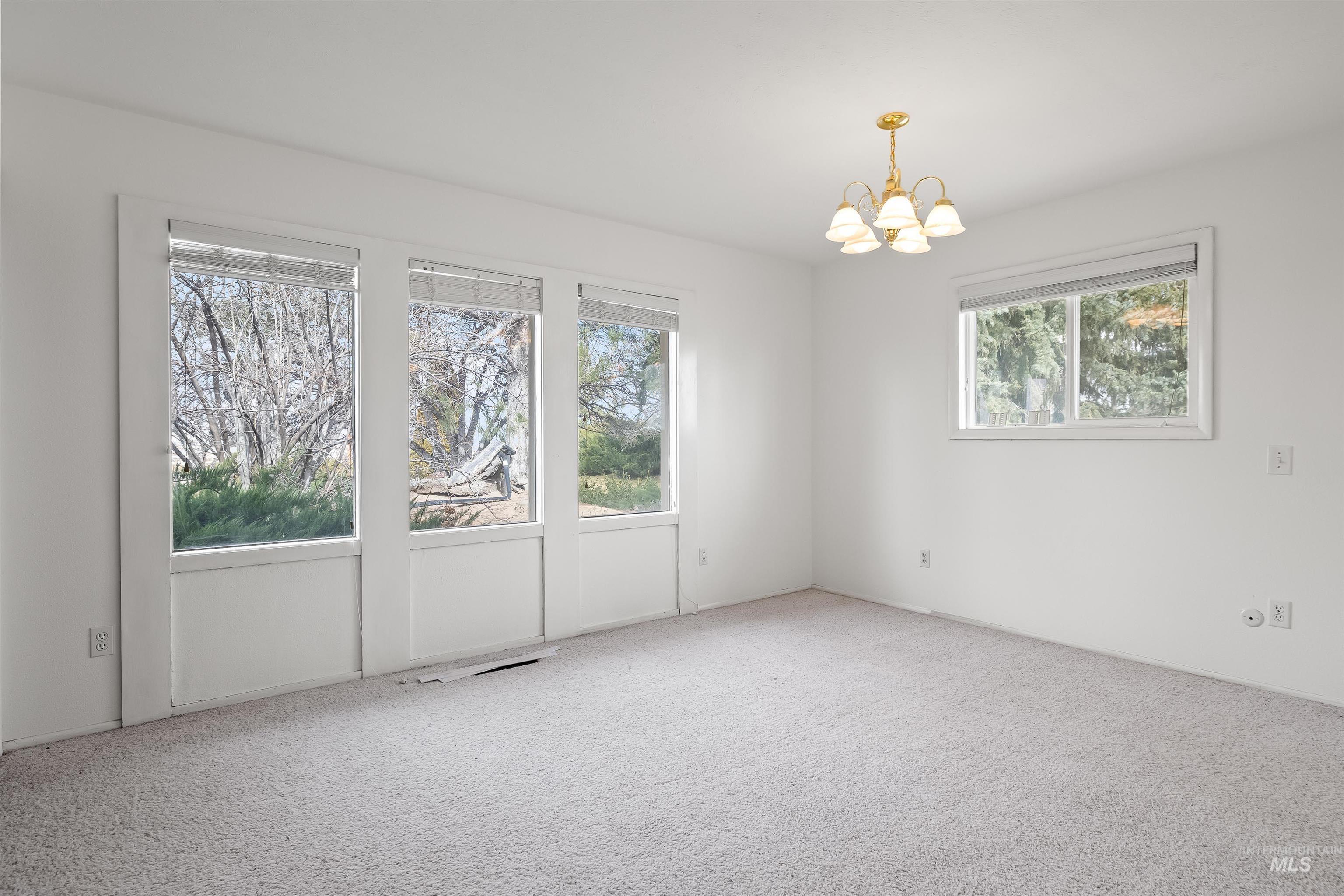 415 W 300 S, Heyburn, Idaho 83336, 4 Bedrooms, 2.5 Bathrooms, Residential For Sale, Price $595,000, 98965040