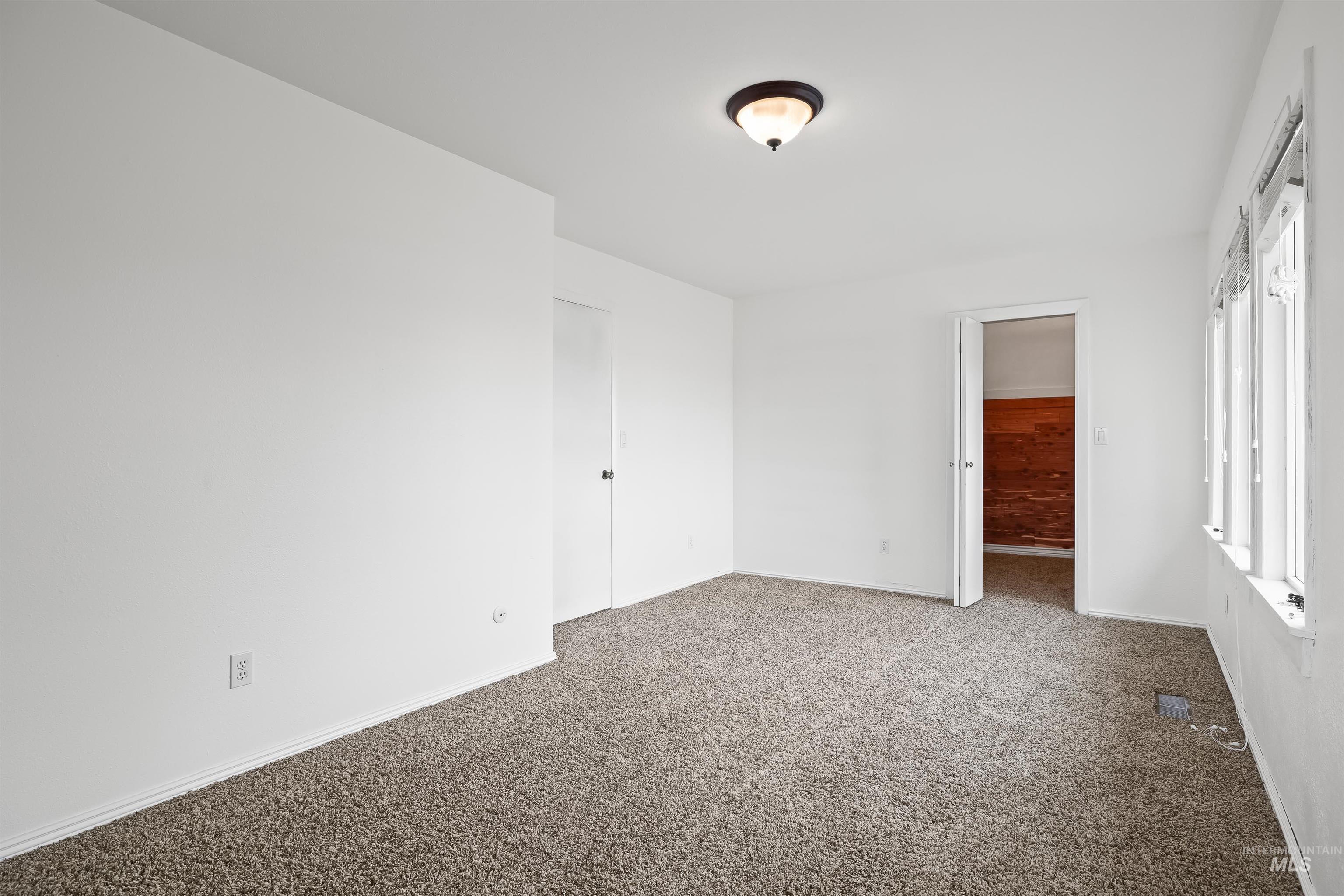 415 W 300 S, Heyburn, Idaho 83336, 4 Bedrooms, 2.5 Bathrooms, Residential For Sale, Price $595,000, 98965040