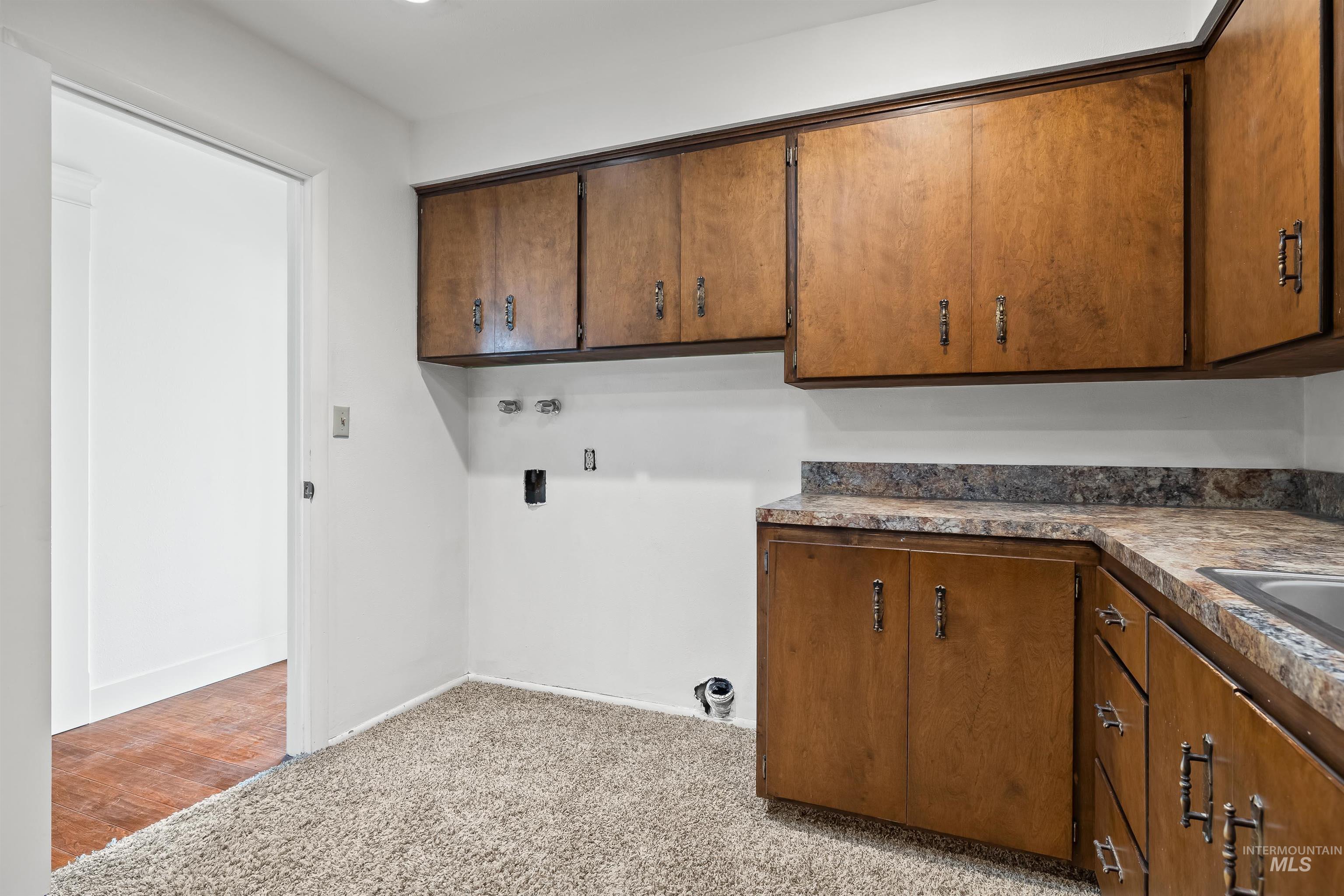 415 W 300 S, Heyburn, Idaho 83336, 4 Bedrooms, 2.5 Bathrooms, Residential For Sale, Price $595,000, 98965040