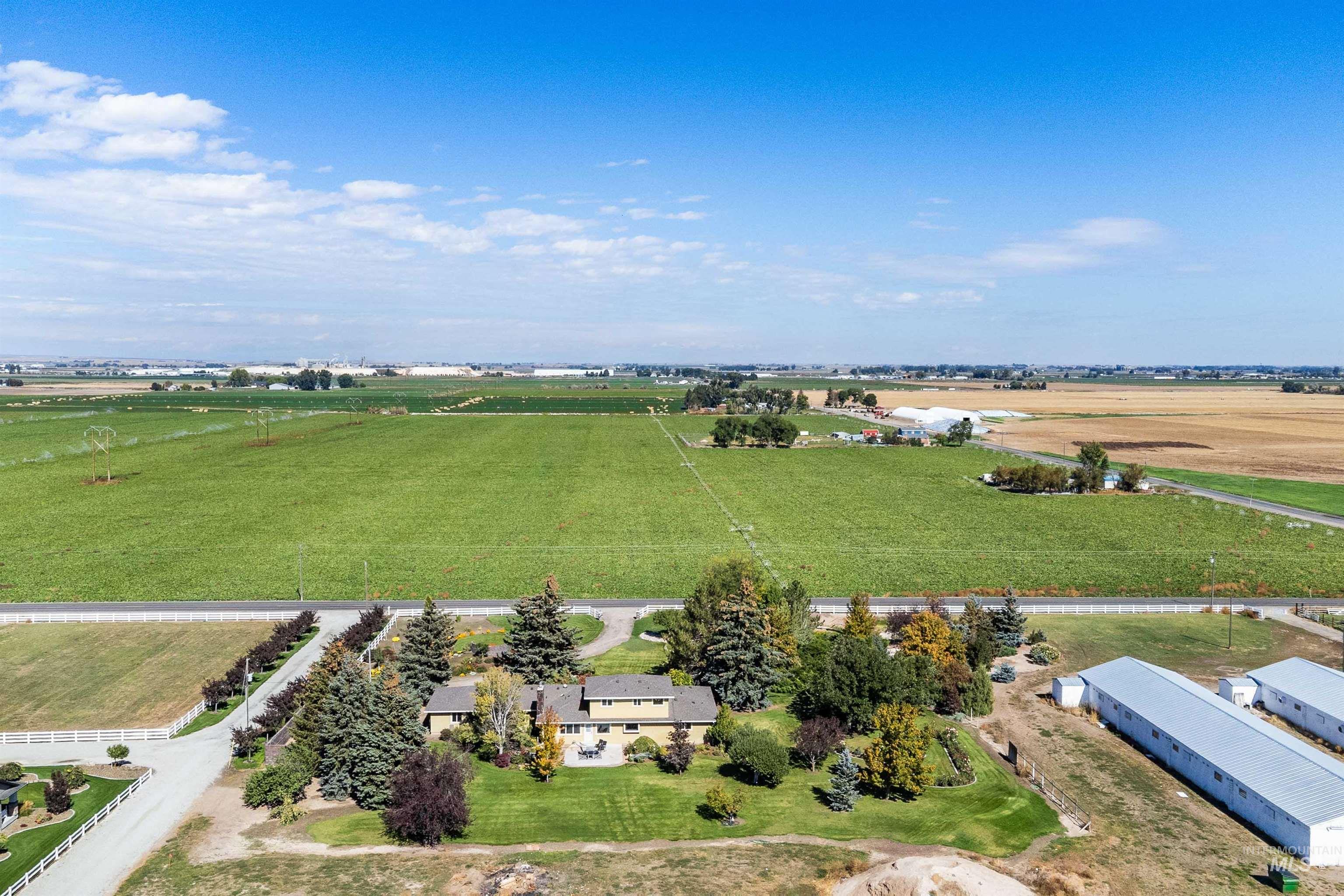 415 W 300 S, Heyburn, Idaho 83336, 4 Bedrooms, 2.5 Bathrooms, Residential For Sale, Price $595,000, 98965040