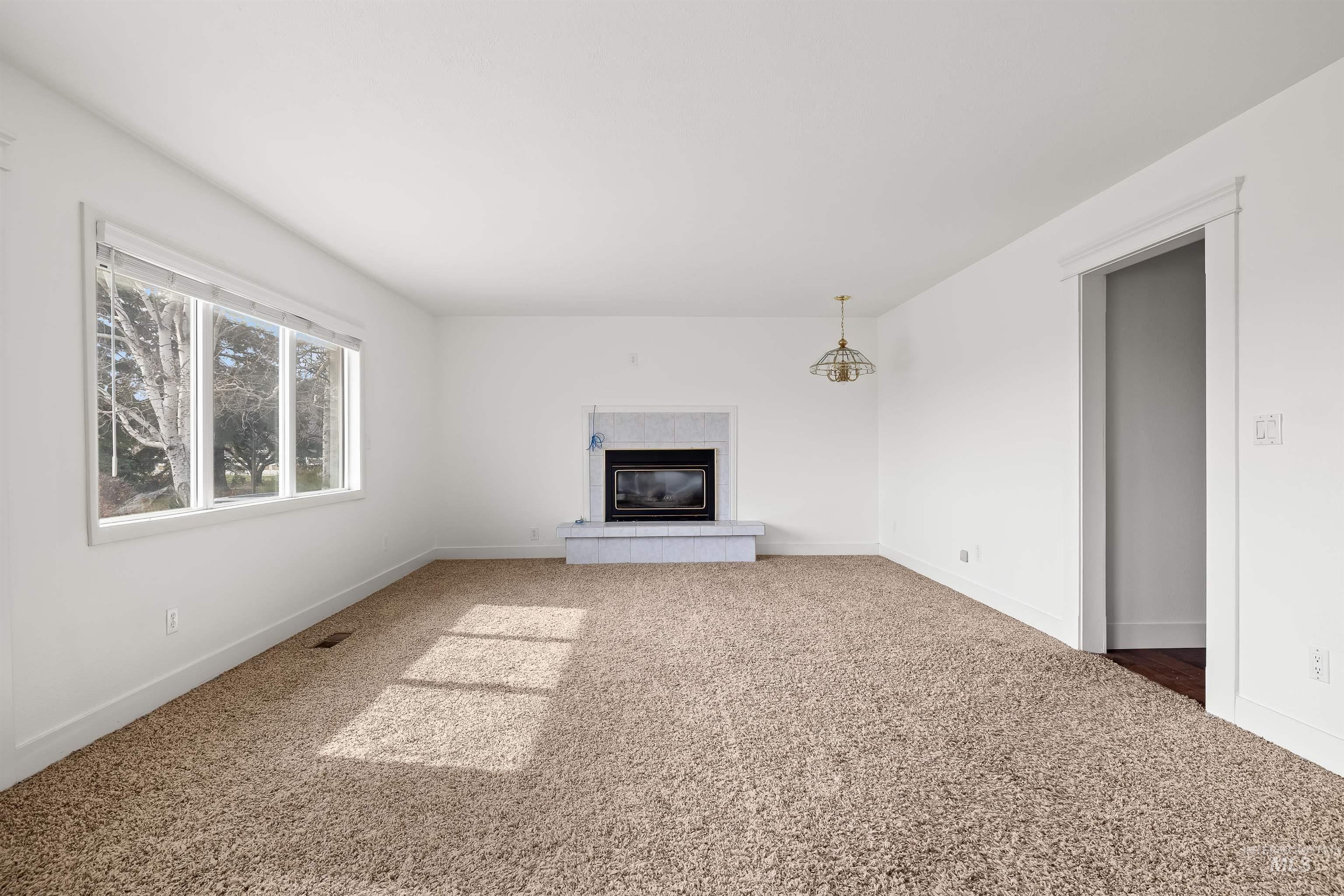 415 W 300 S, Heyburn, Idaho 83336, 4 Bedrooms, 2.5 Bathrooms, Residential For Sale, Price $595,000, 98965040