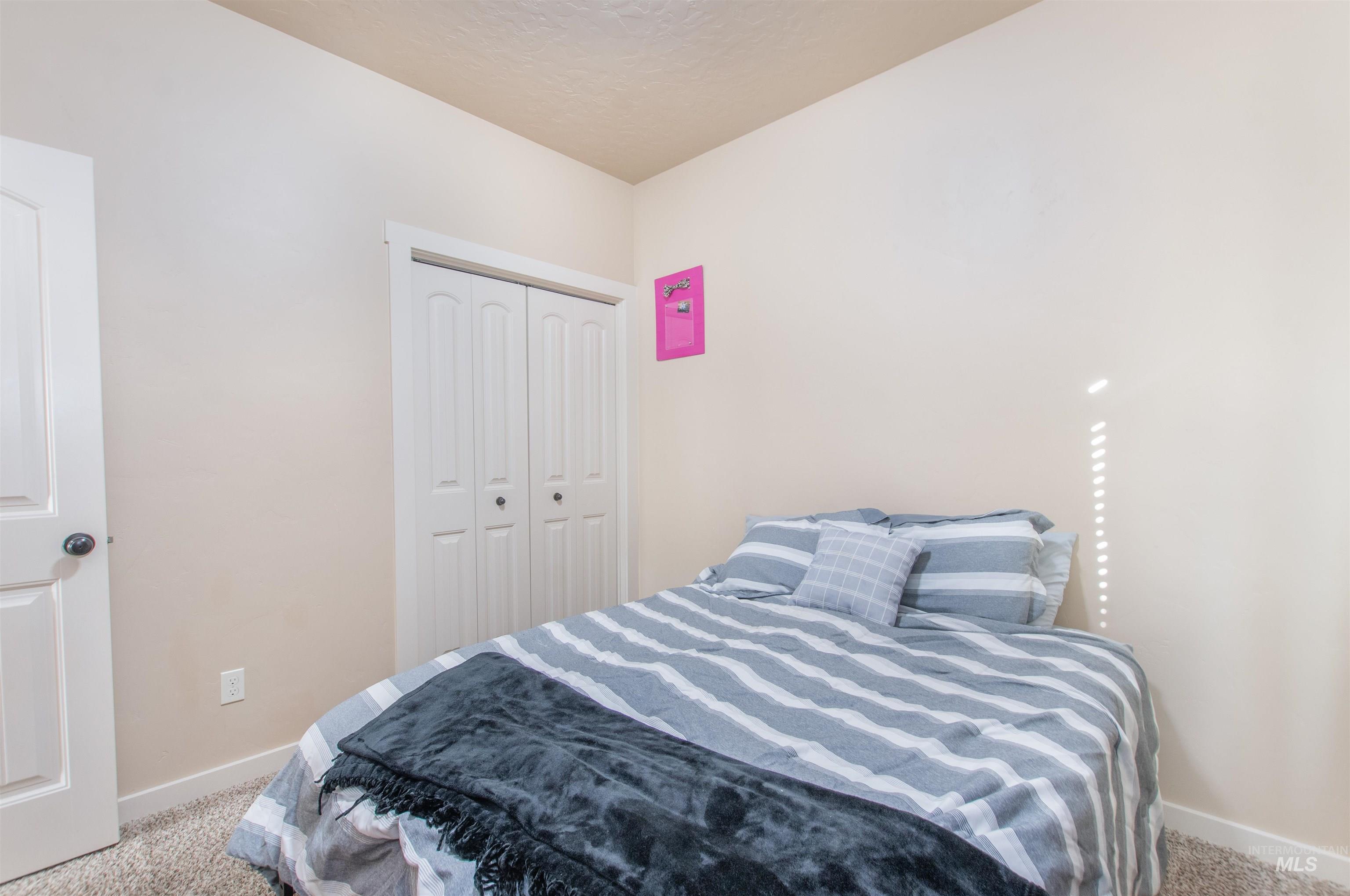 5010 S Lava Springs Loop, Nampa, Idaho 83686, 3 Bedrooms, 2 Bathrooms, Residential For Sale, Price $415,000, 98965046