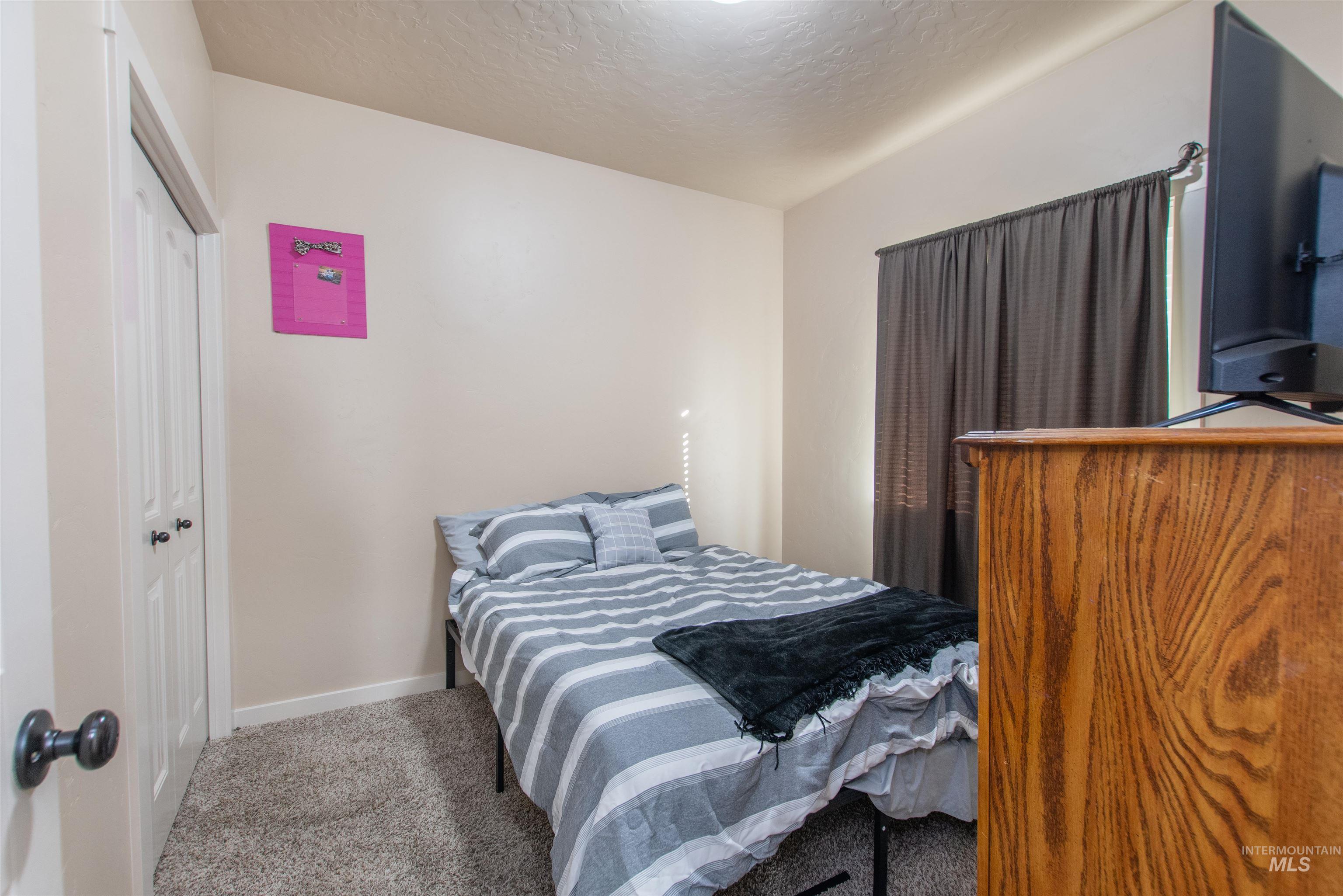 5010 S Lava Springs Loop, Nampa, Idaho 83686, 3 Bedrooms, 2 Bathrooms, Residential For Sale, Price $415,000, 98965046