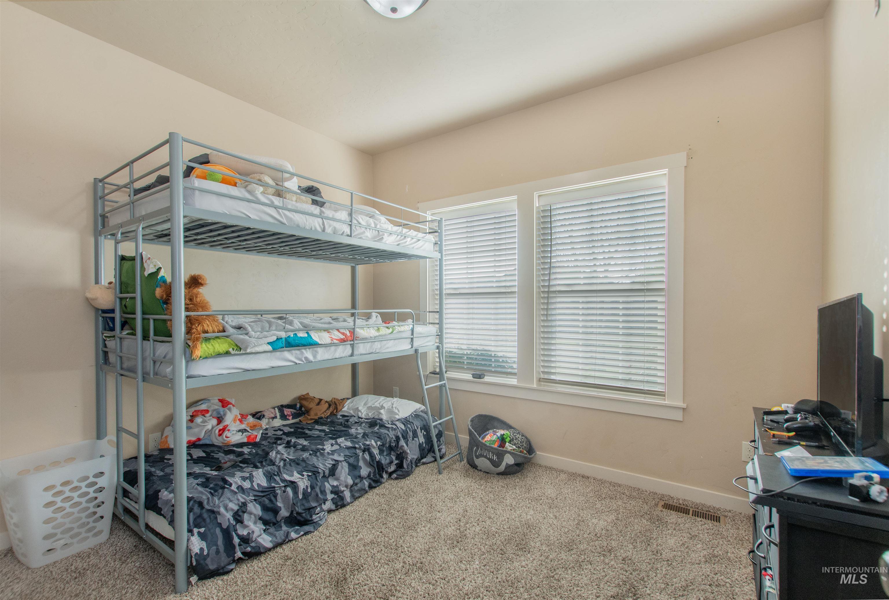 5010 S Lava Springs Loop, Nampa, Idaho 83686, 3 Bedrooms, 2 Bathrooms, Residential For Sale, Price $415,000, 98965046