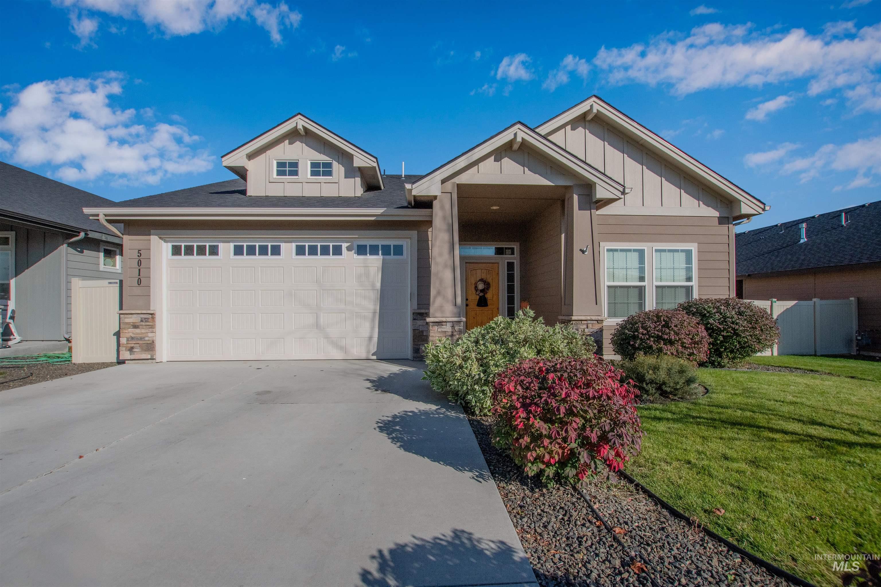 5010 S Lava Springs Loop, Nampa, Idaho 83686, 3 Bedrooms, 2 Bathrooms, Residential For Sale, Price $415,000, 98965046