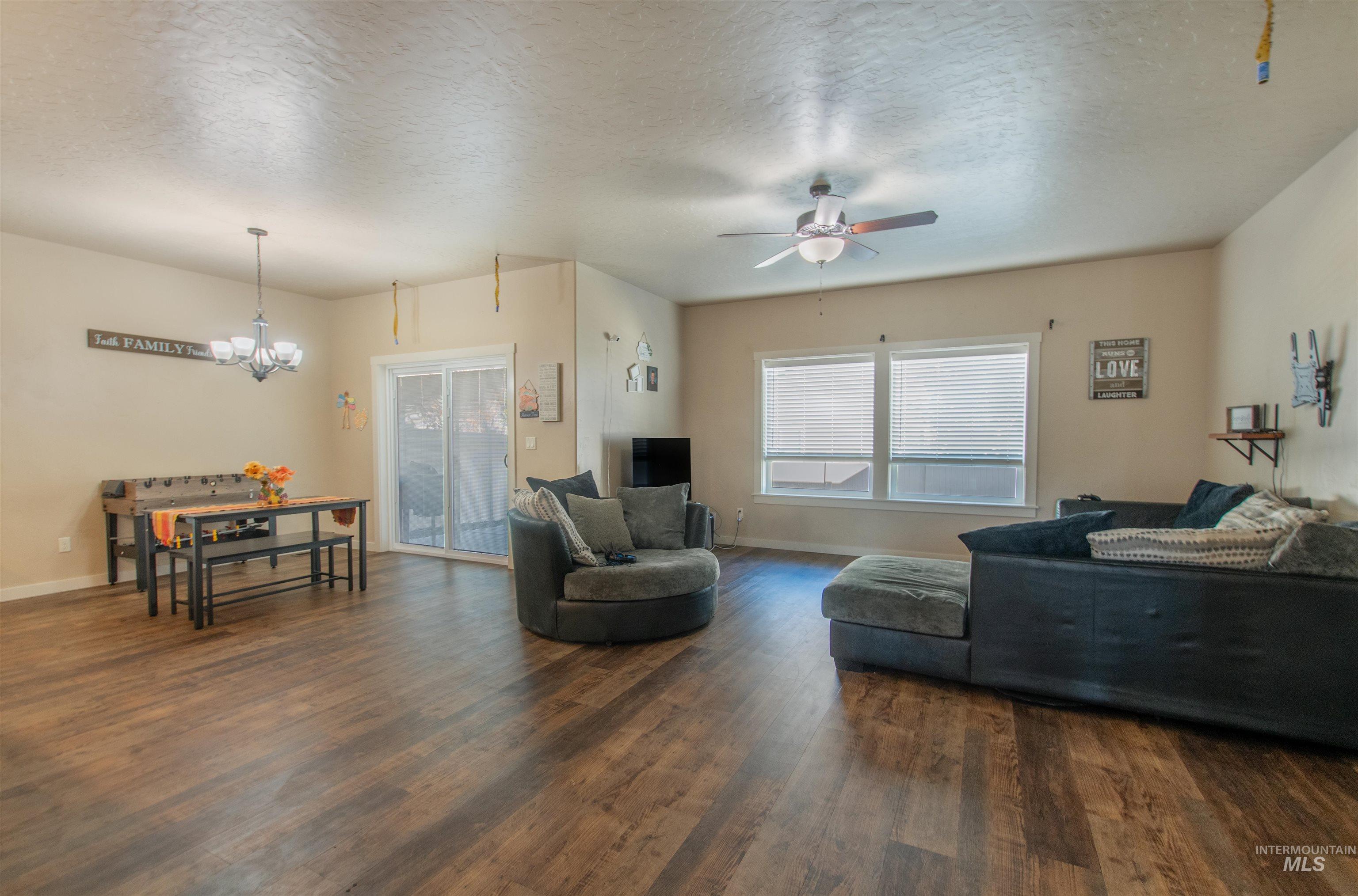 5010 S Lava Springs Loop, Nampa, Idaho 83686, 3 Bedrooms, 2 Bathrooms, Residential For Sale, Price $415,000, 98965046