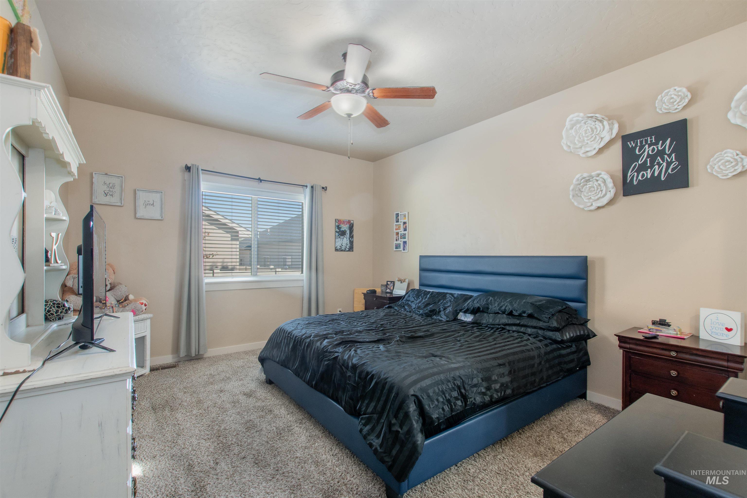 5010 S Lava Springs Loop, Nampa, Idaho 83686, 3 Bedrooms, 2 Bathrooms, Residential For Sale, Price $415,000, 98965046