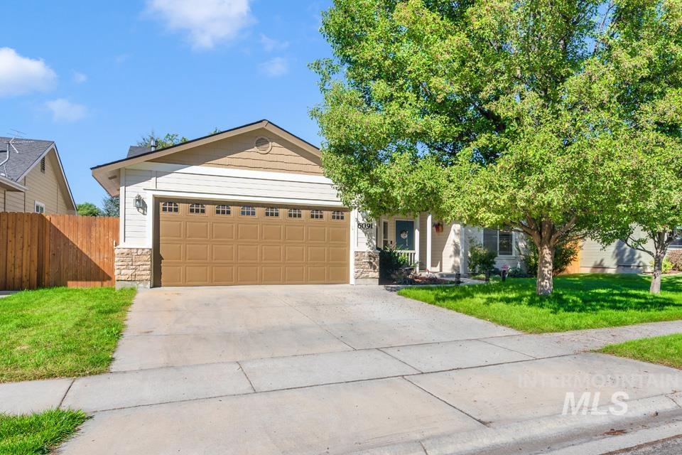 6091 S Lowland View Way, Boise, Idaho 83709, 3 Bedrooms, 2 Bathrooms, Residential For Sale, Price $420,000,MLS 98965079