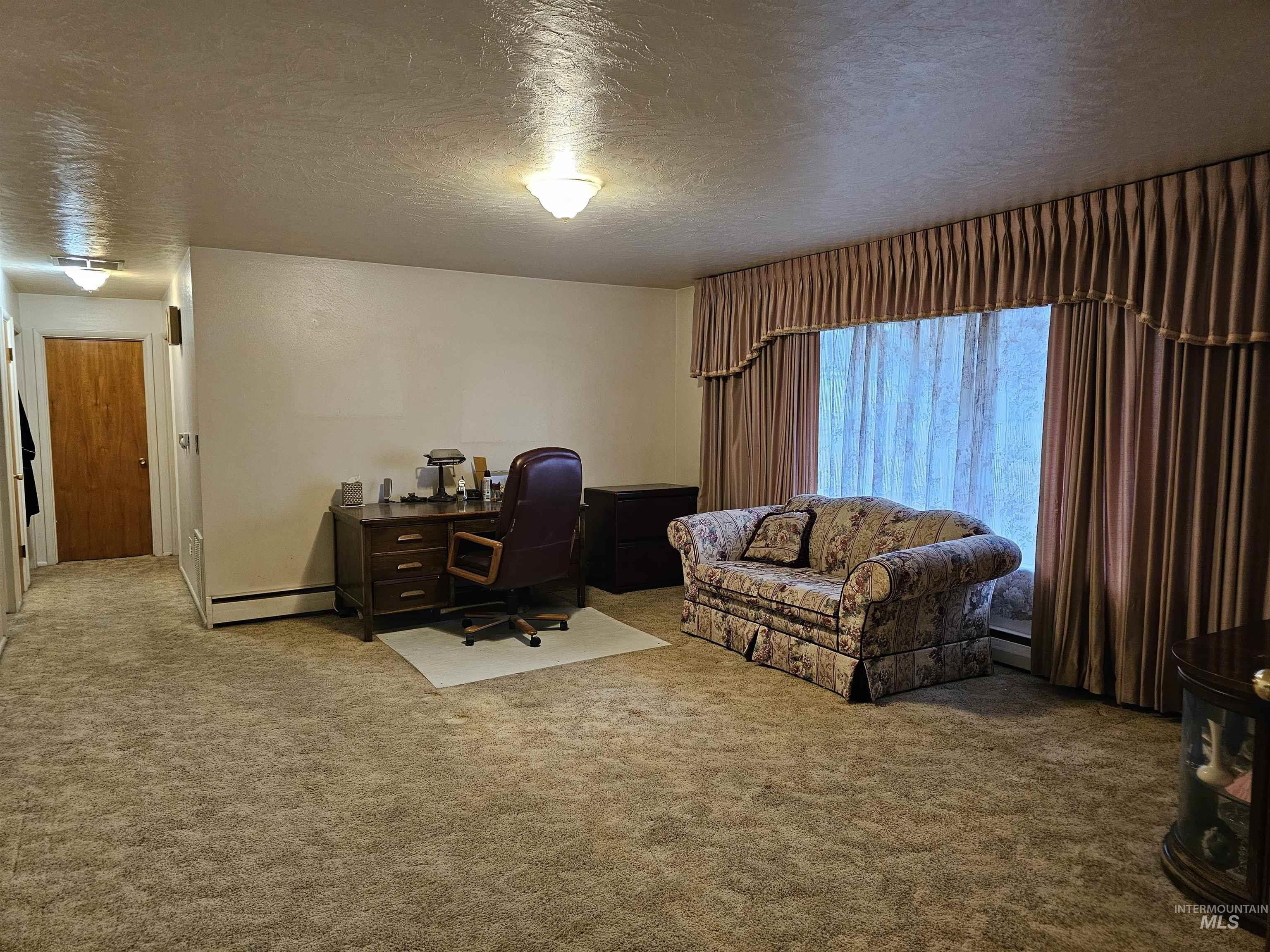 402 S Utah Ave, Fruitland, Idaho 83619-2512, 3 Bedrooms, 2 Bathrooms, Residential For Sale, Price $354,900,MLS 98965080