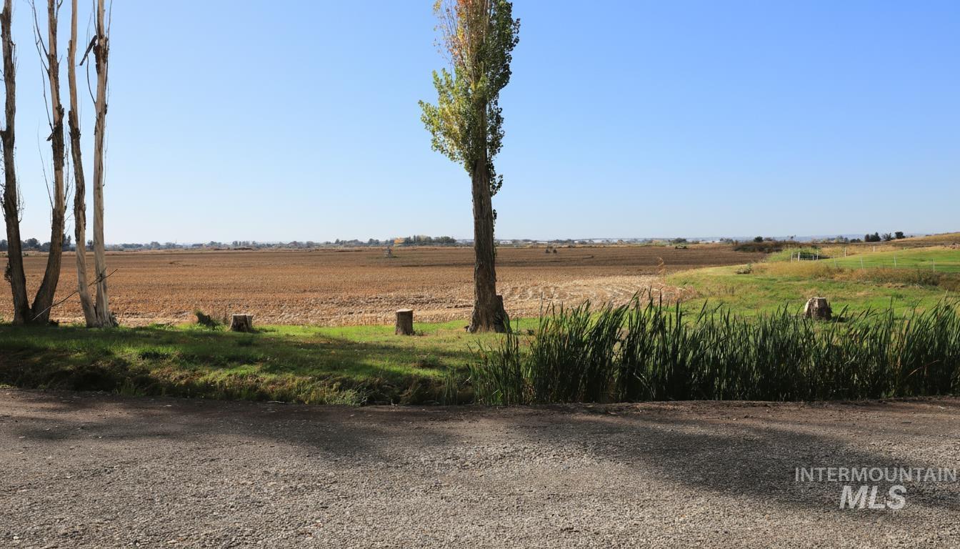 246 North 300 West, Jerome, Idaho 83338, 3 Bedrooms, 2 Bathrooms, Residential For Sale, Price $479,900,MLS 98965085