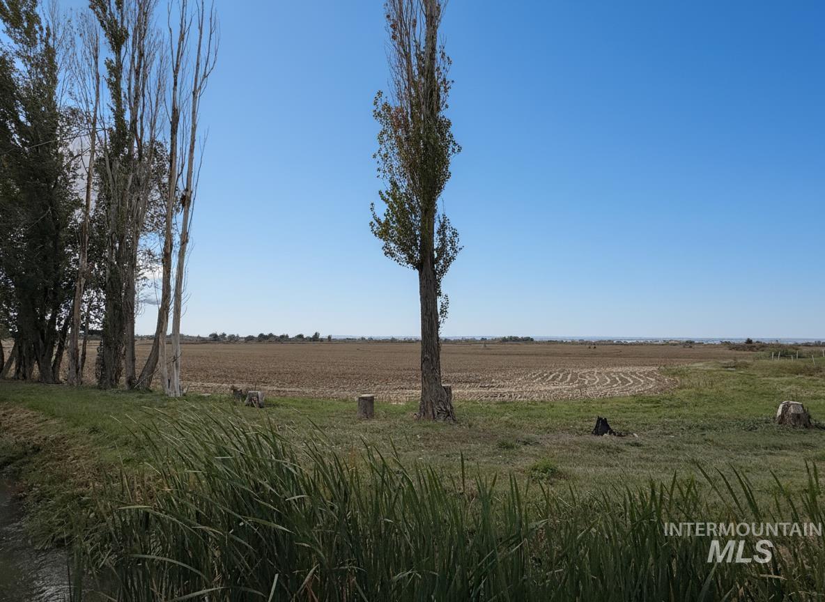 246 North 300 West, Jerome, Idaho 83338, 3 Bedrooms, 2 Bathrooms, Residential For Sale, Price $479,900,MLS 98965085